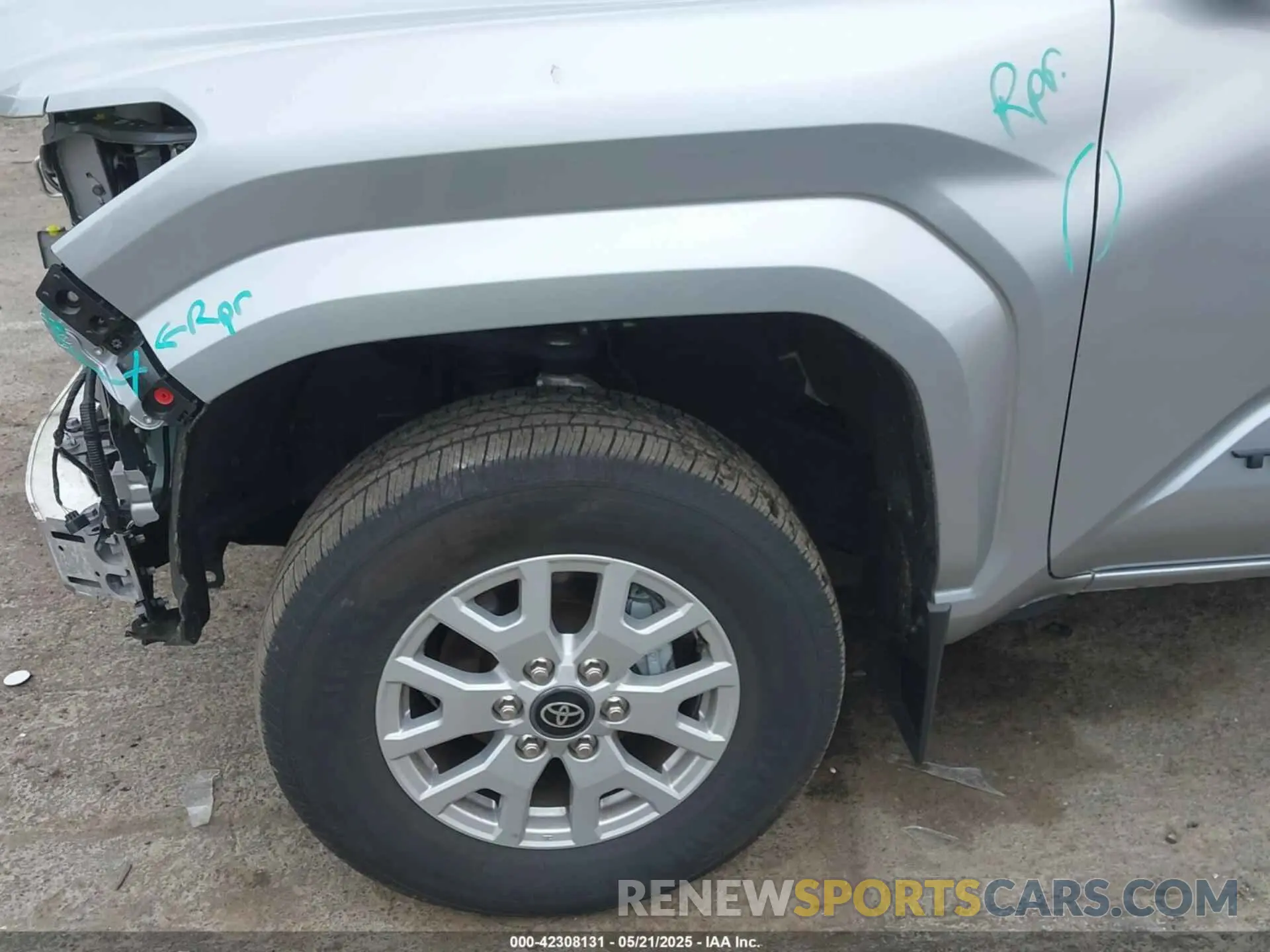 17 Photograph of a damaged car 3TMLB5JN1RM020265 TOYOTA TACOMA 2024