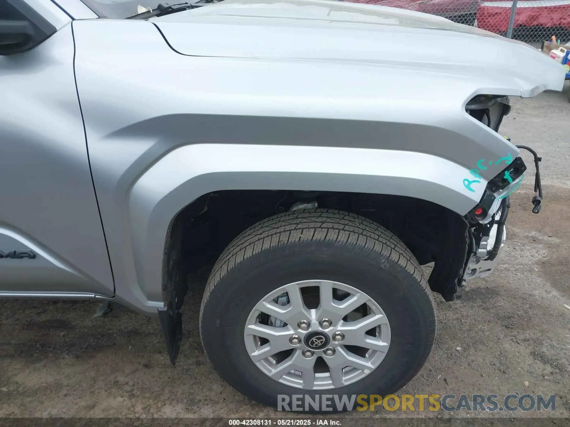18 Photograph of a damaged car 3TMLB5JN1RM020265 TOYOTA TACOMA 2024