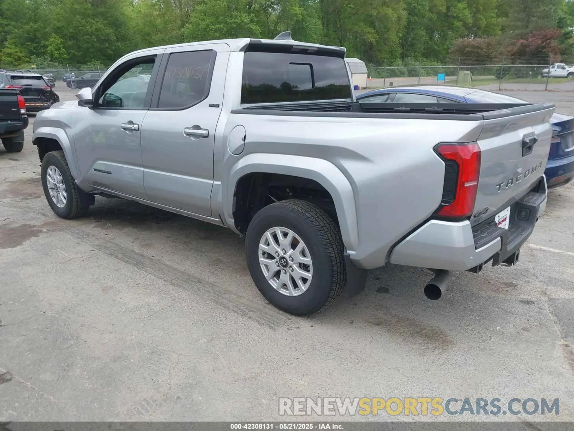 3 Photograph of a damaged car 3TMLB5JN1RM020265 TOYOTA TACOMA 2024