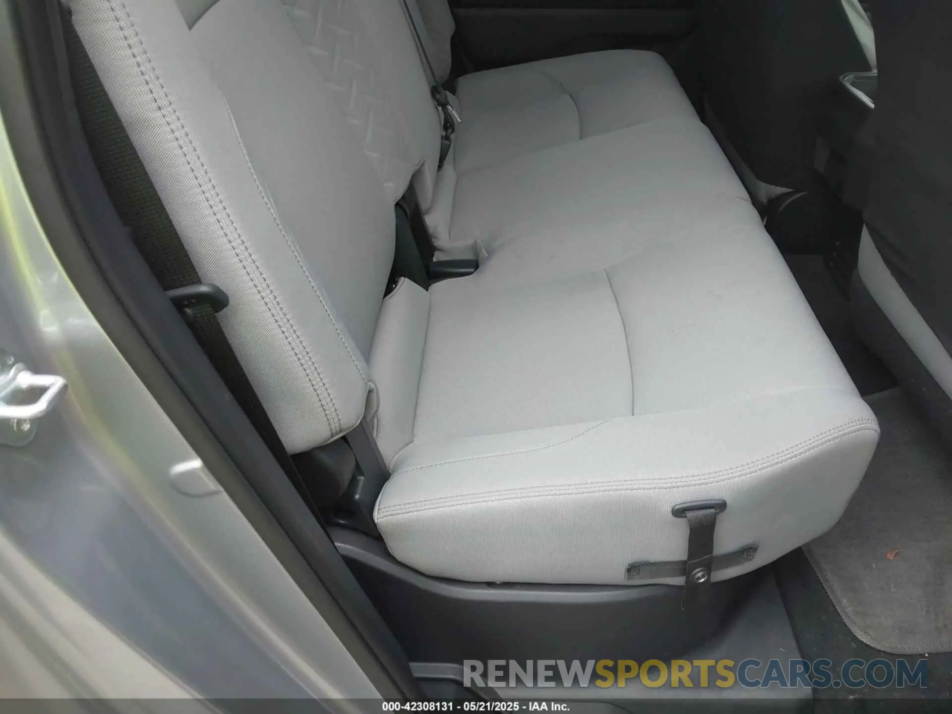 8 Photograph of a damaged car 3TMLB5JN1RM020265 TOYOTA TACOMA 2024