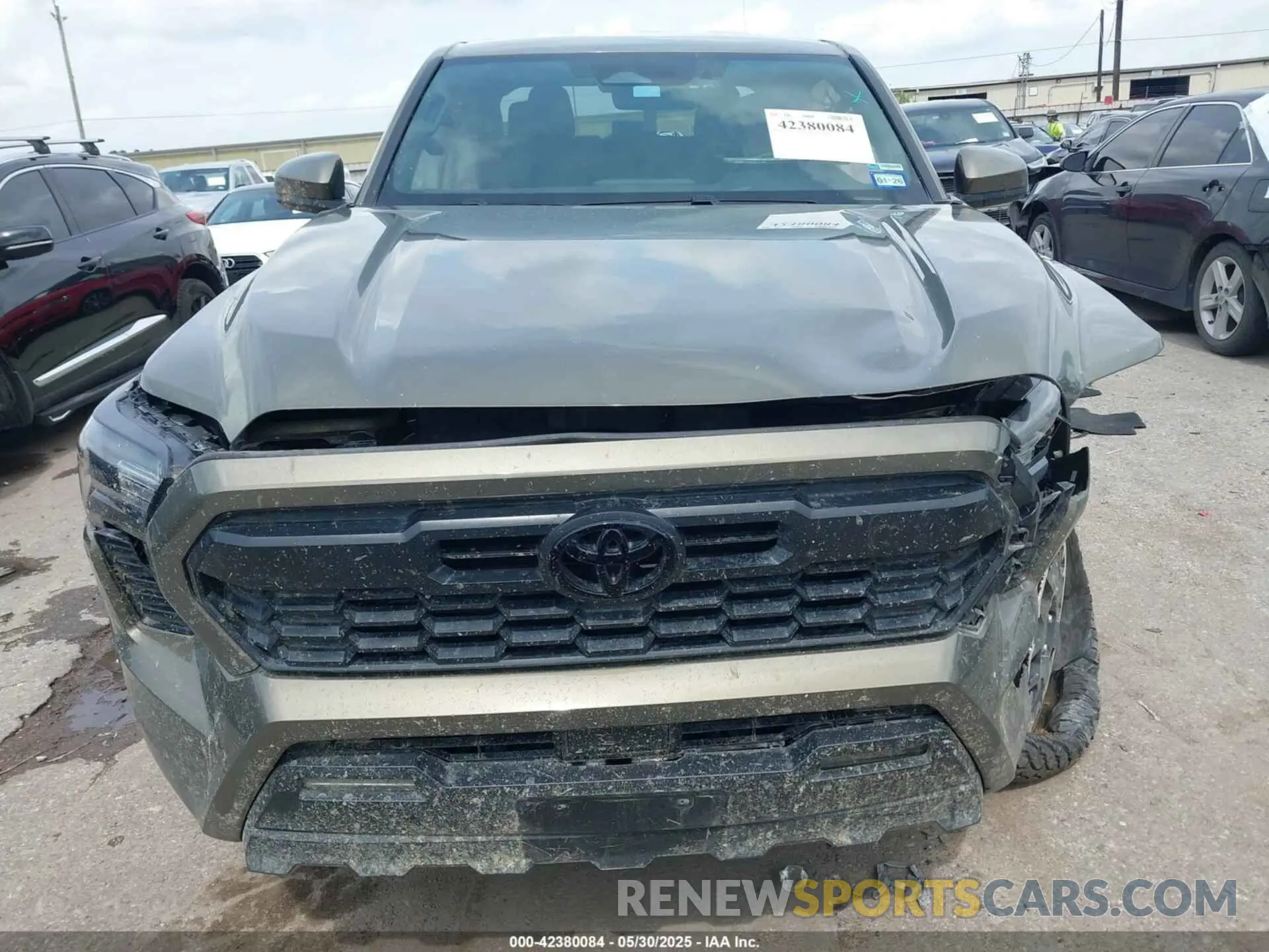 12 Photograph of a damaged car 3TMLB5JN1RM043366 TOYOTA TACOMA 2024