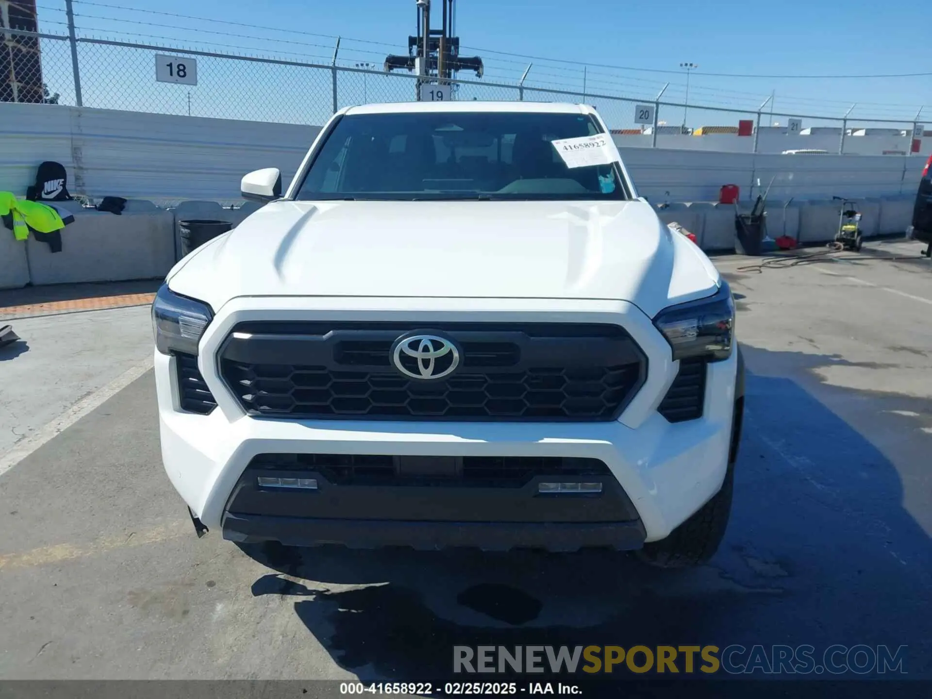 12 Photograph of a damaged car 3TMLB5JN1RM050446 TOYOTA TACOMA 2024