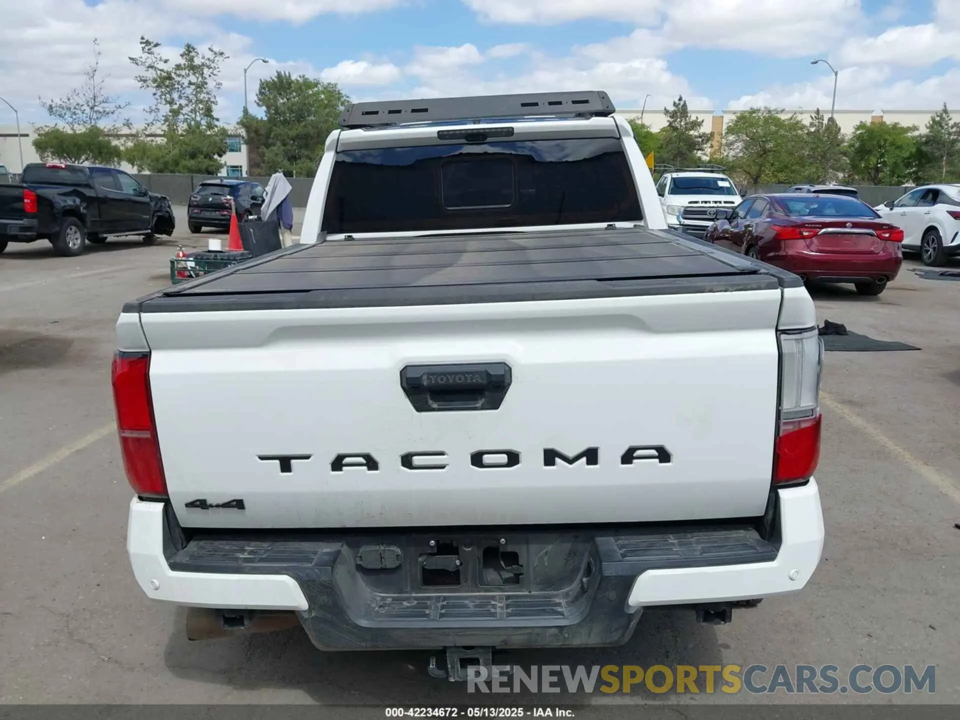 16 Photograph of a damaged car 3TMLB5JN1RM054917 TOYOTA TACOMA 2024
