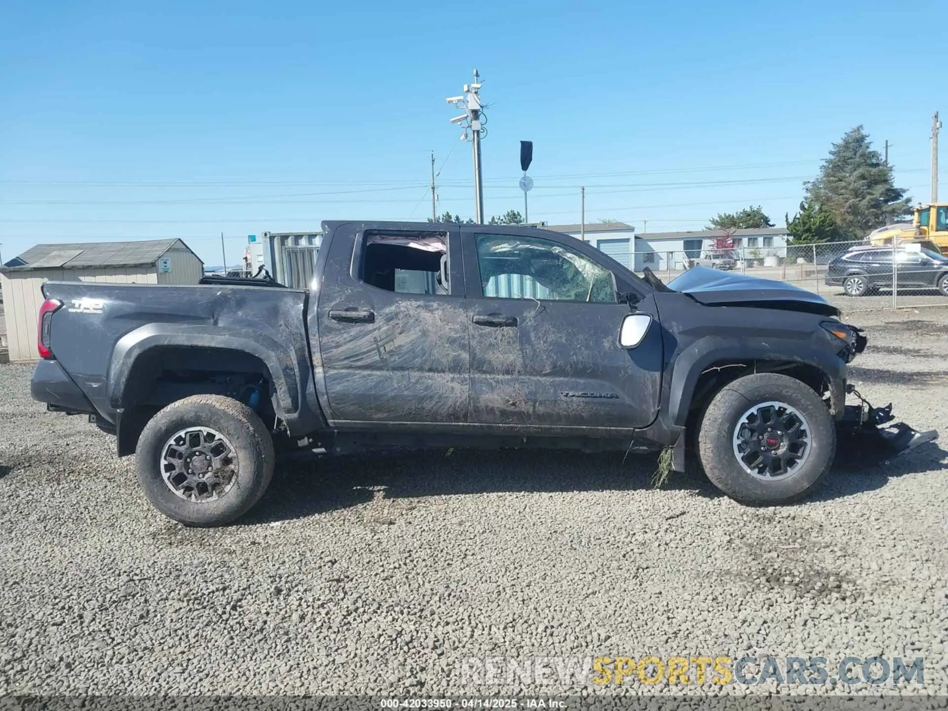 13 Photograph of a damaged car 3TMLB5JN2RM042291 TOYOTA TACOMA 2024