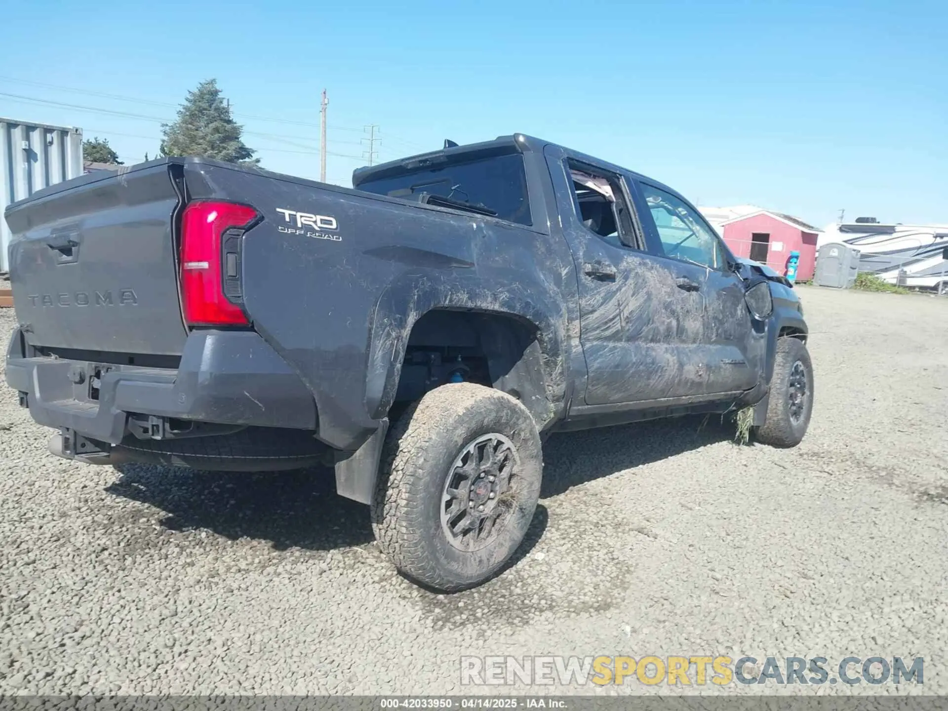 4 Photograph of a damaged car 3TMLB5JN2RM042291 TOYOTA TACOMA 2024