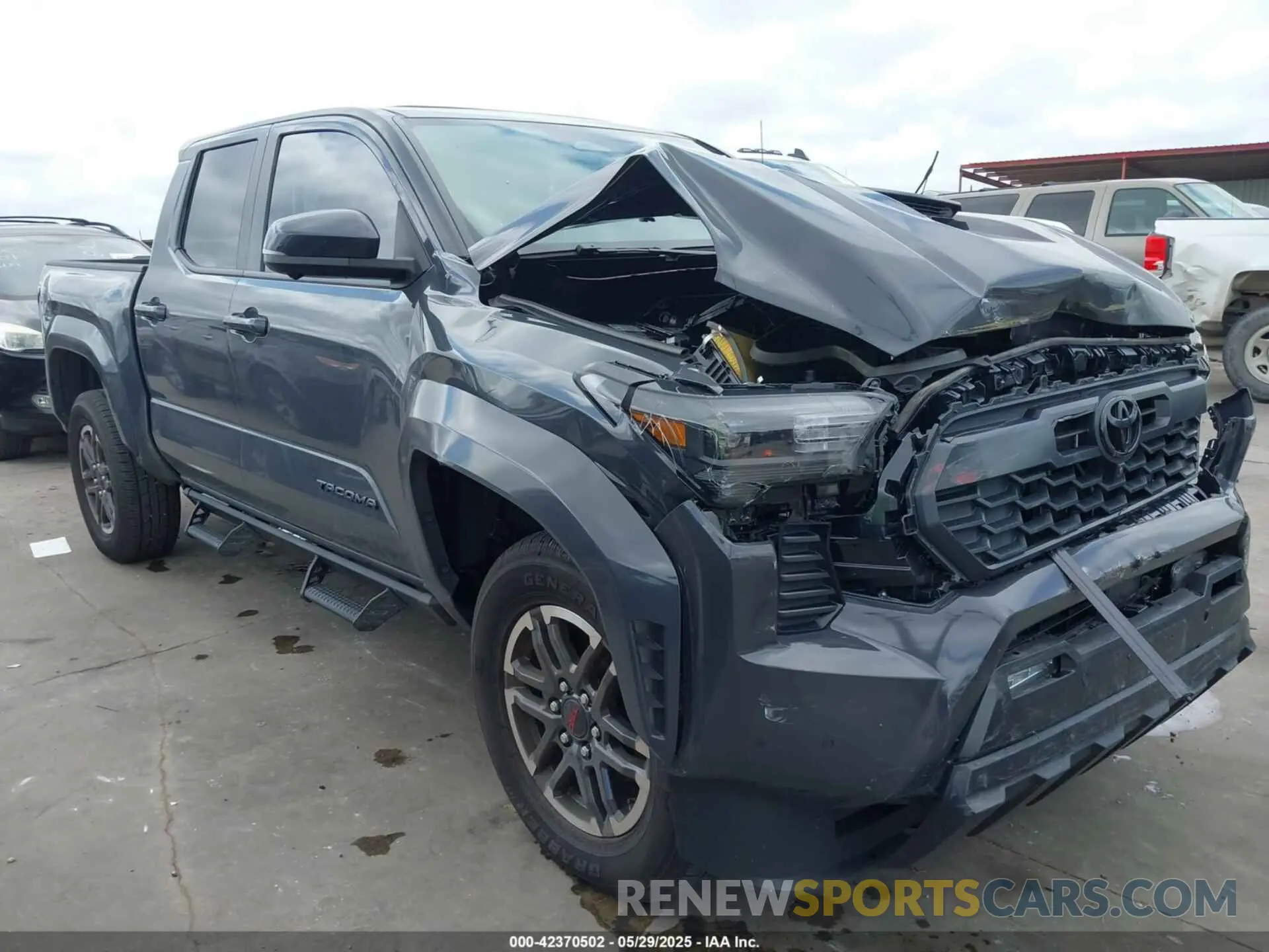 1 Photograph of a damaged car 3TMLB5JN2RM051282 TOYOTA TACOMA 2024