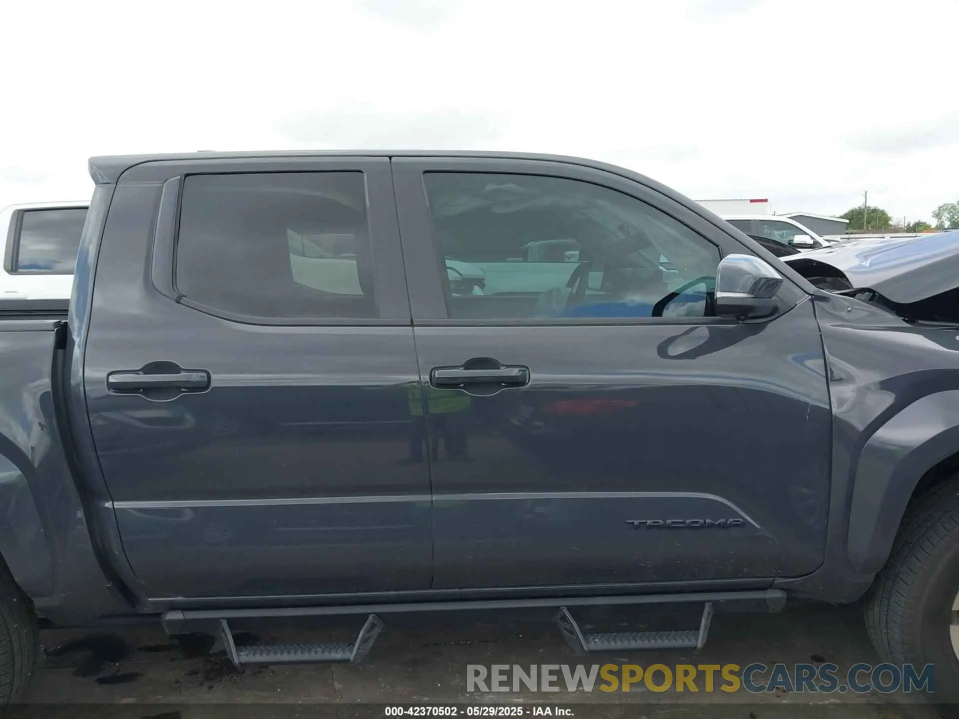 14 Photograph of a damaged car 3TMLB5JN2RM051282 TOYOTA TACOMA 2024