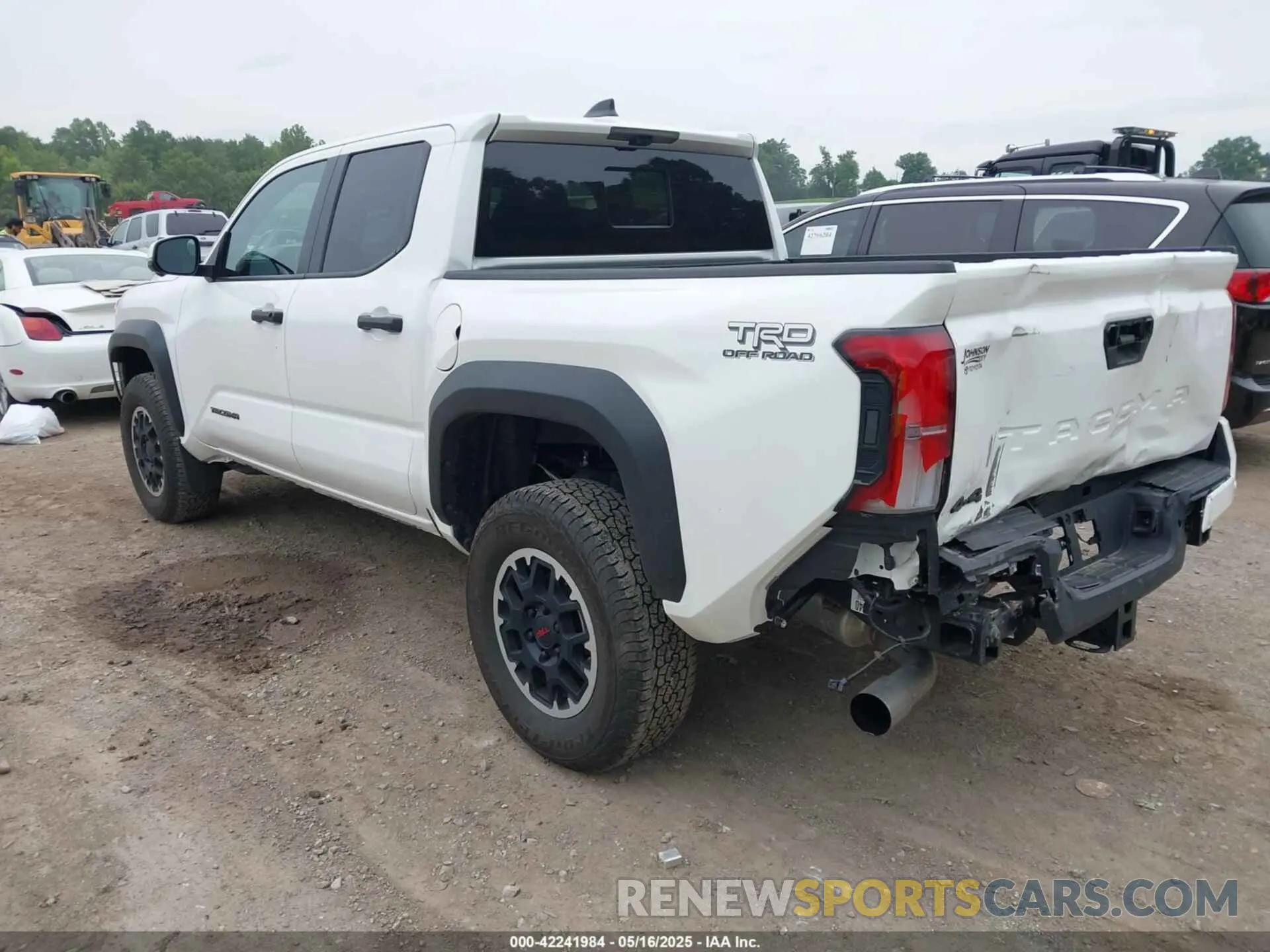 3 Photograph of a damaged car 3TMLB5JN2RM064338 TOYOTA TACOMA 2024