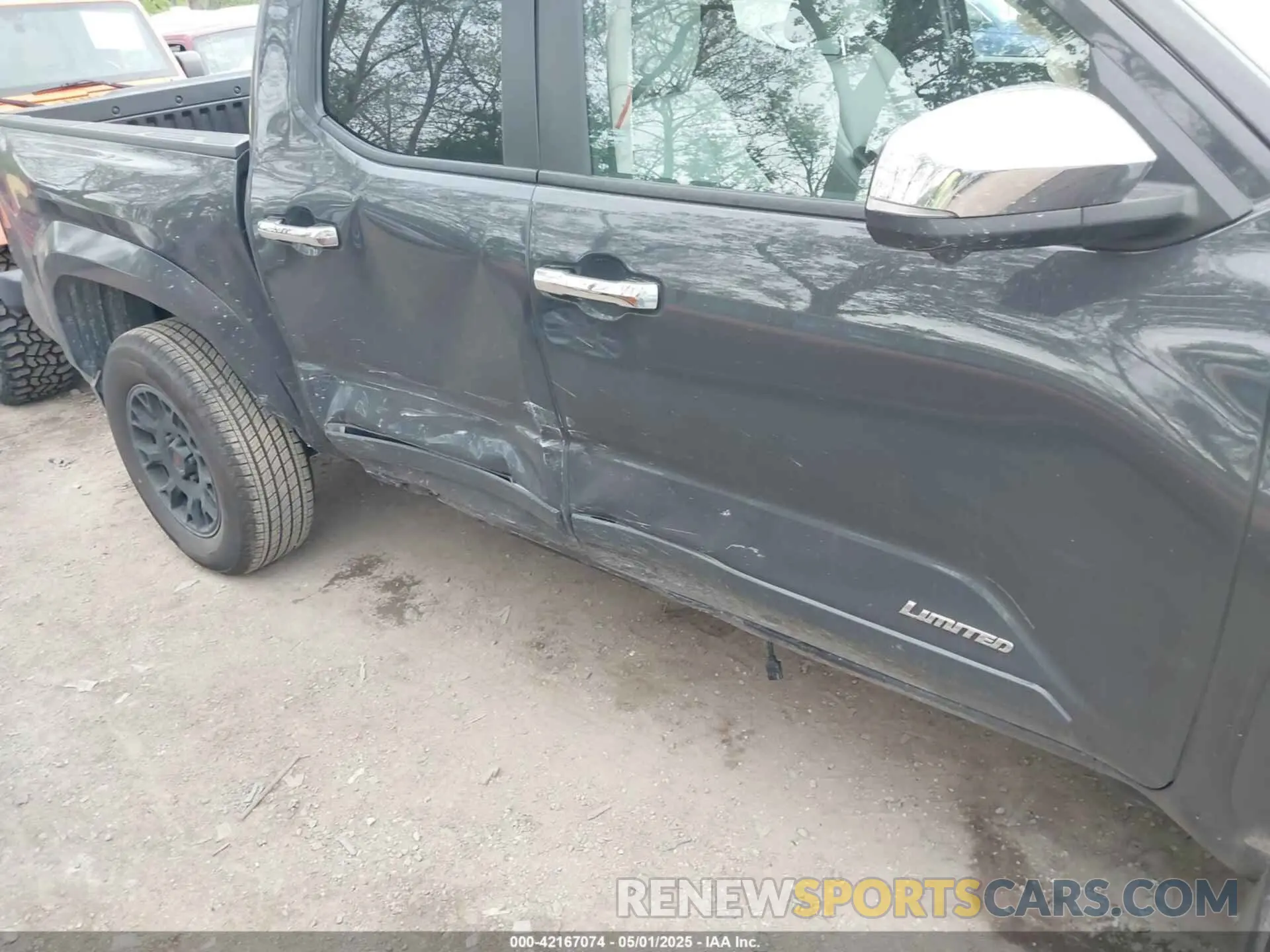 6 Photograph of a damaged car 3TMLB5JN2RM078465 TOYOTA TACOMA 2024