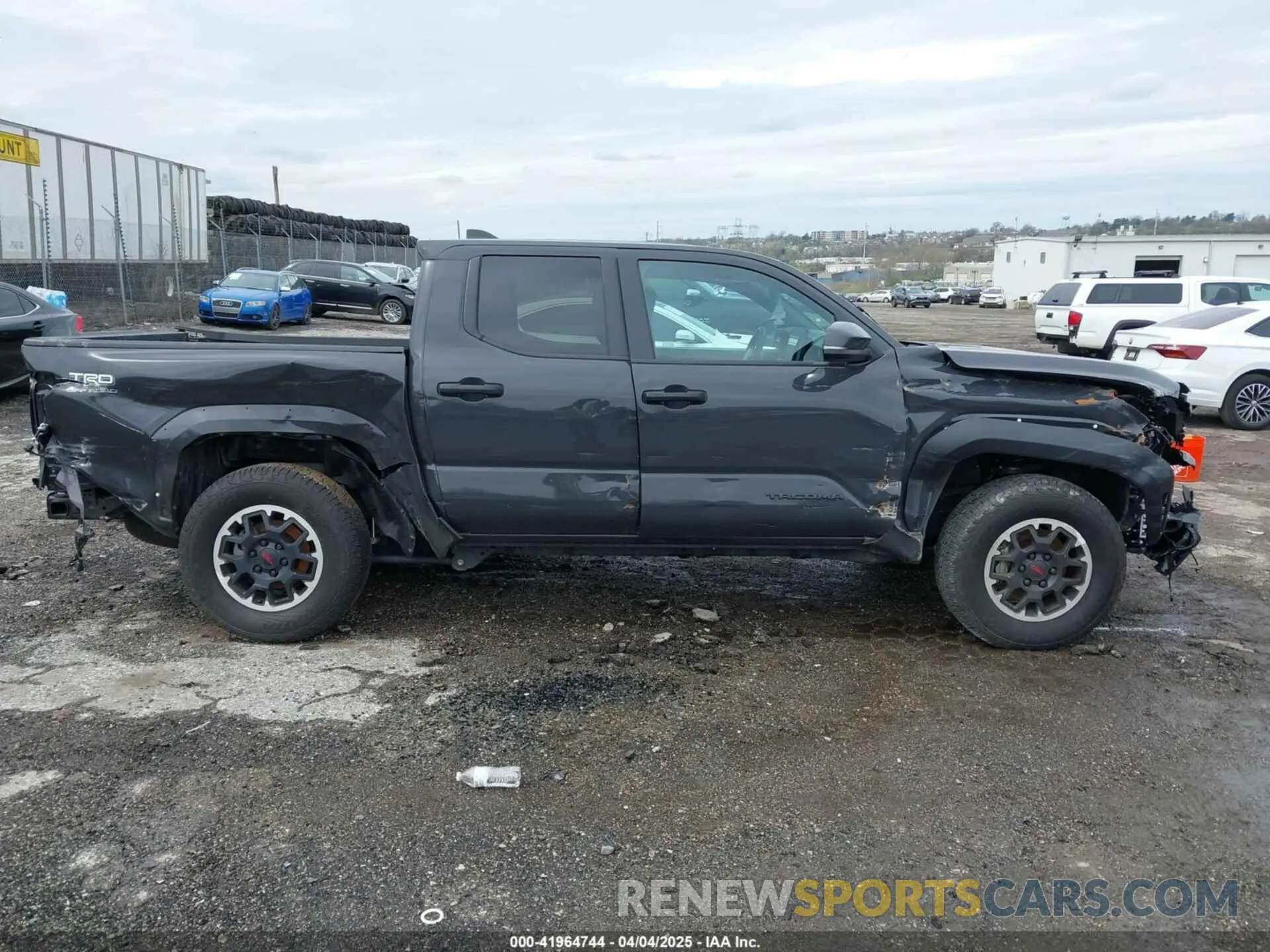 14 Photograph of a damaged car 3TMLB5JN3RM015259 TOYOTA TACOMA 2024