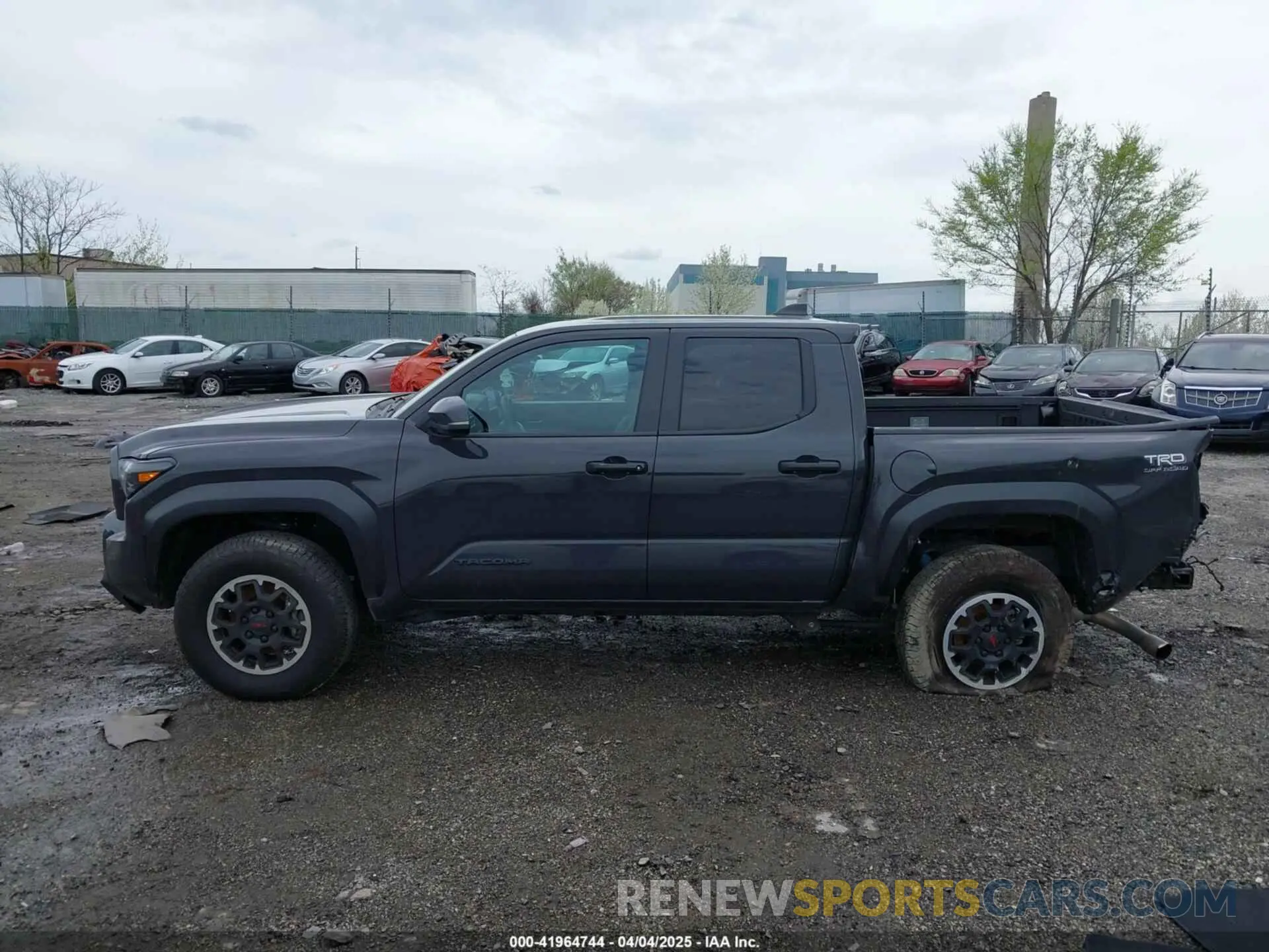 15 Photograph of a damaged car 3TMLB5JN3RM015259 TOYOTA TACOMA 2024