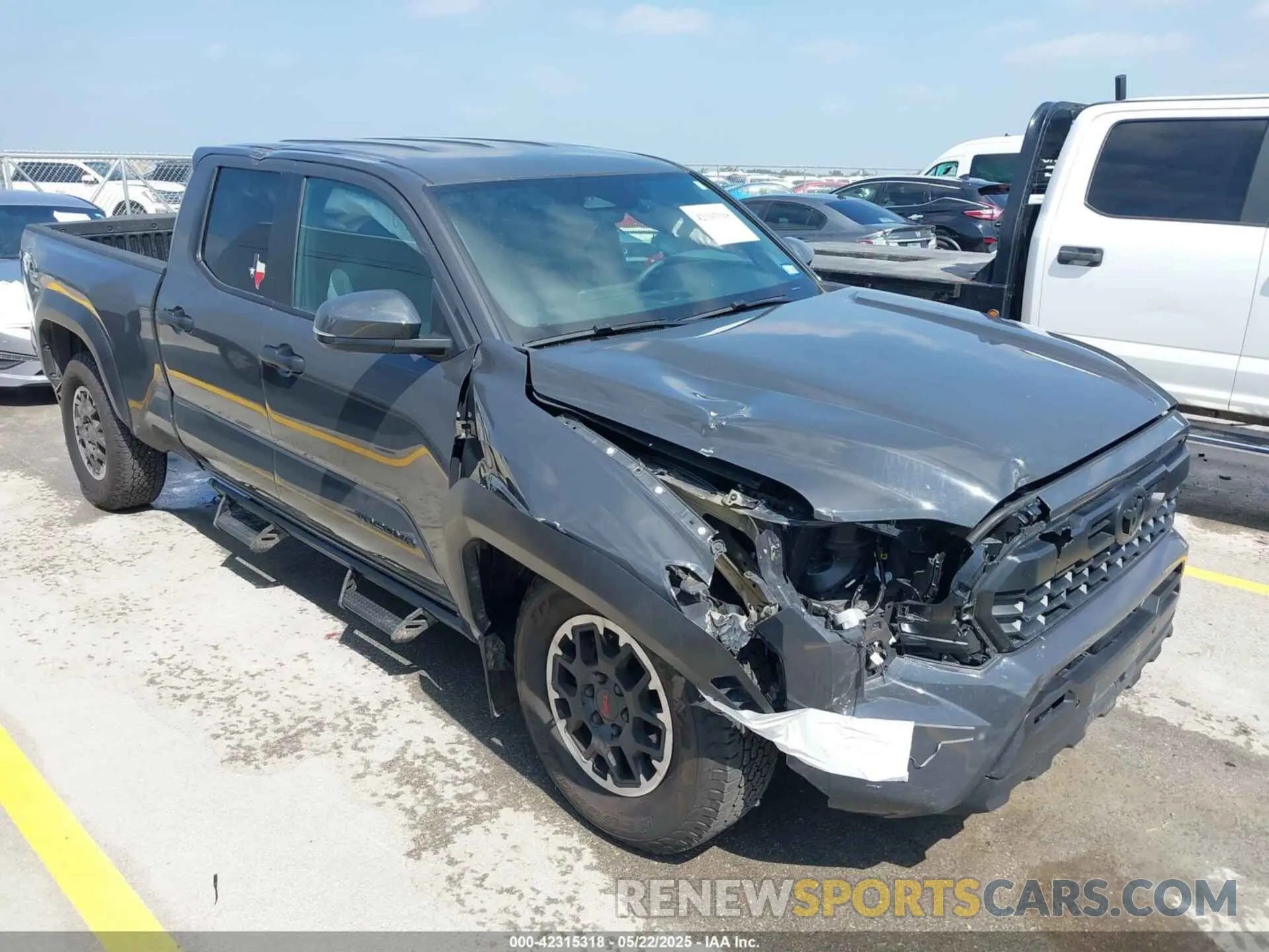 1 Photograph of a damaged car 3TMLB5JN3RM018694 TOYOTA TACOMA 2024