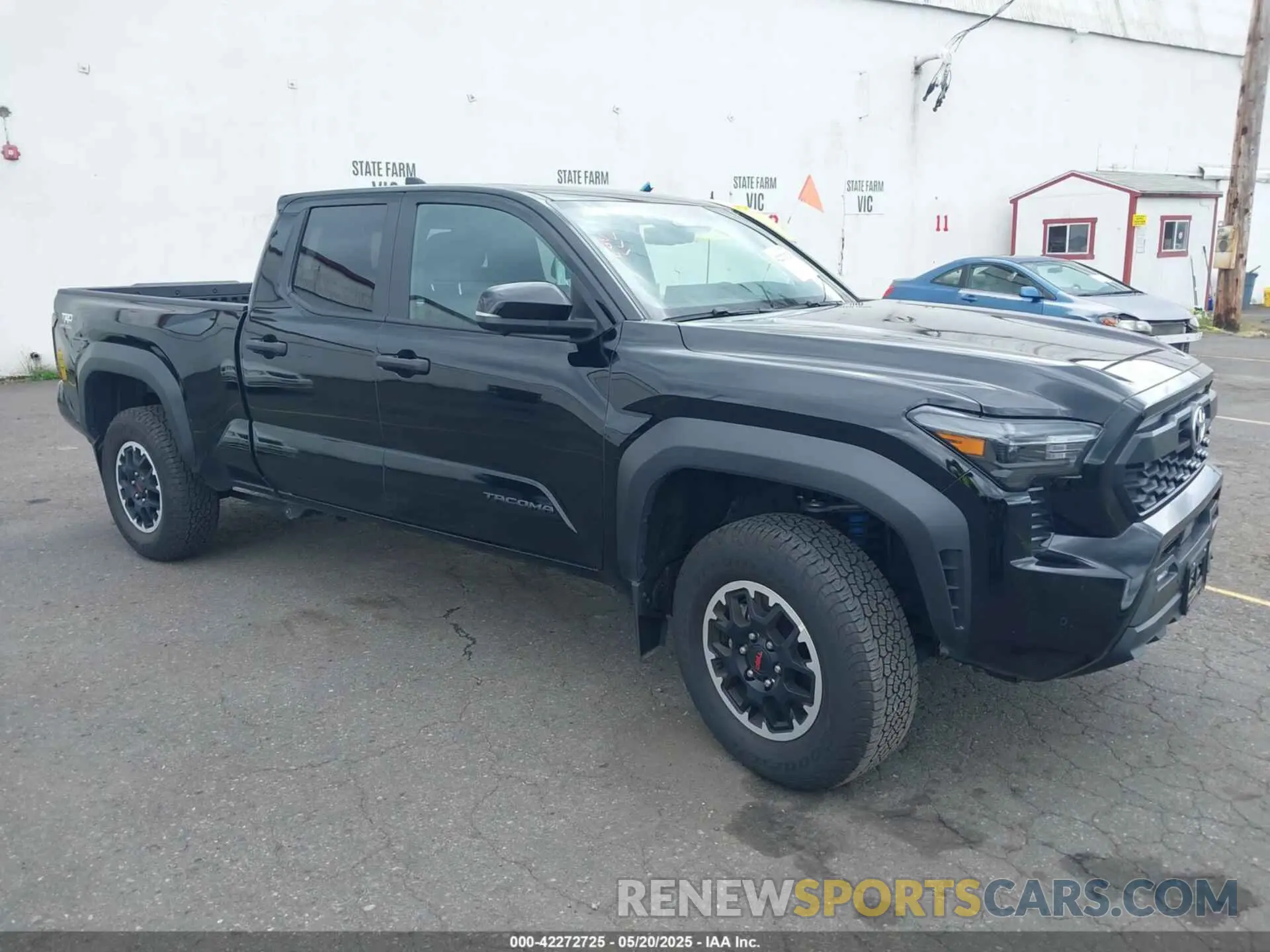 1 Photograph of a damaged car 3TMLB5JN3RM047323 TOYOTA TACOMA 2024