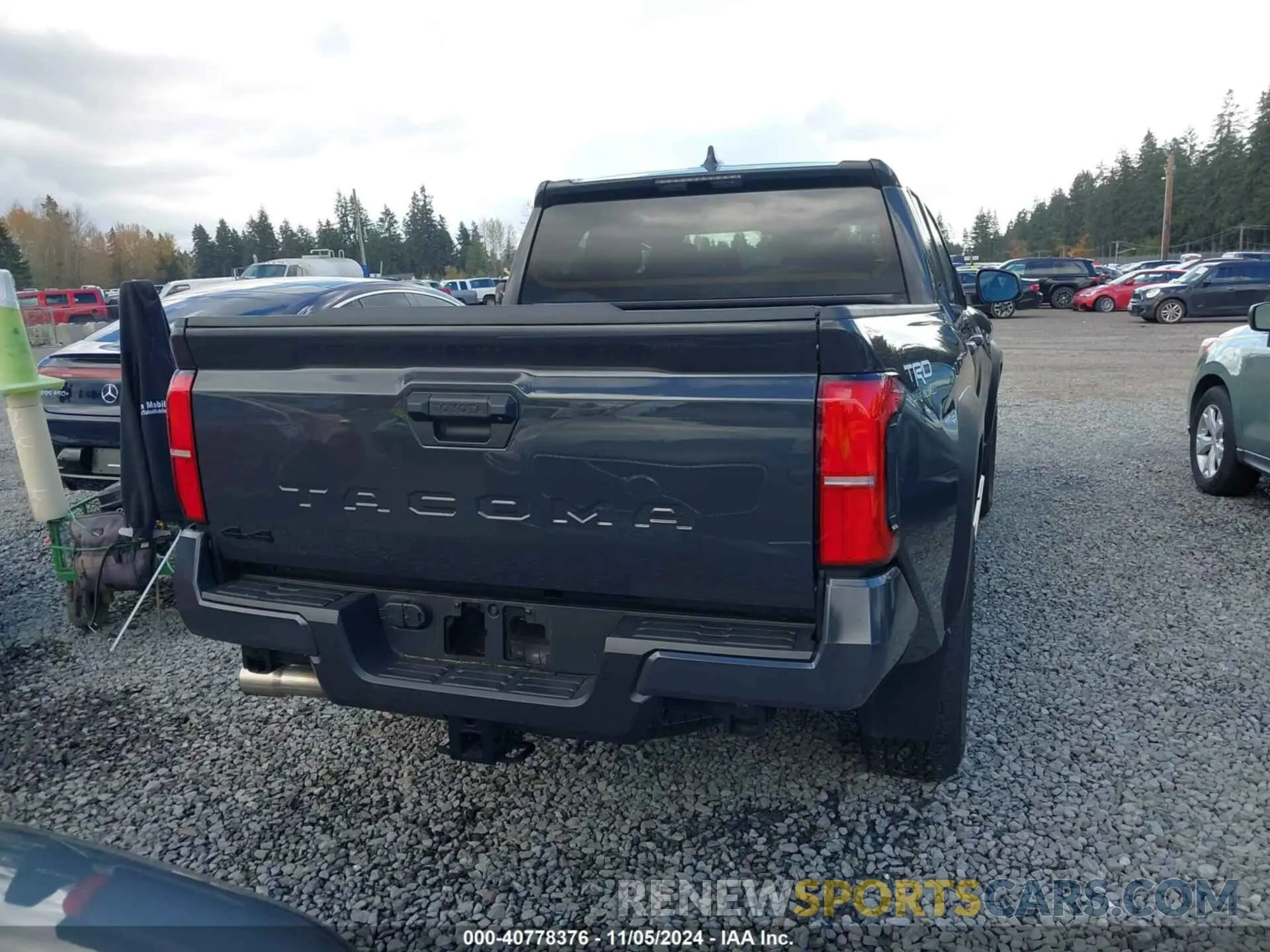 16 Photograph of a damaged car 3TMLB5JN4RM009499 TOYOTA TACOMA 2024