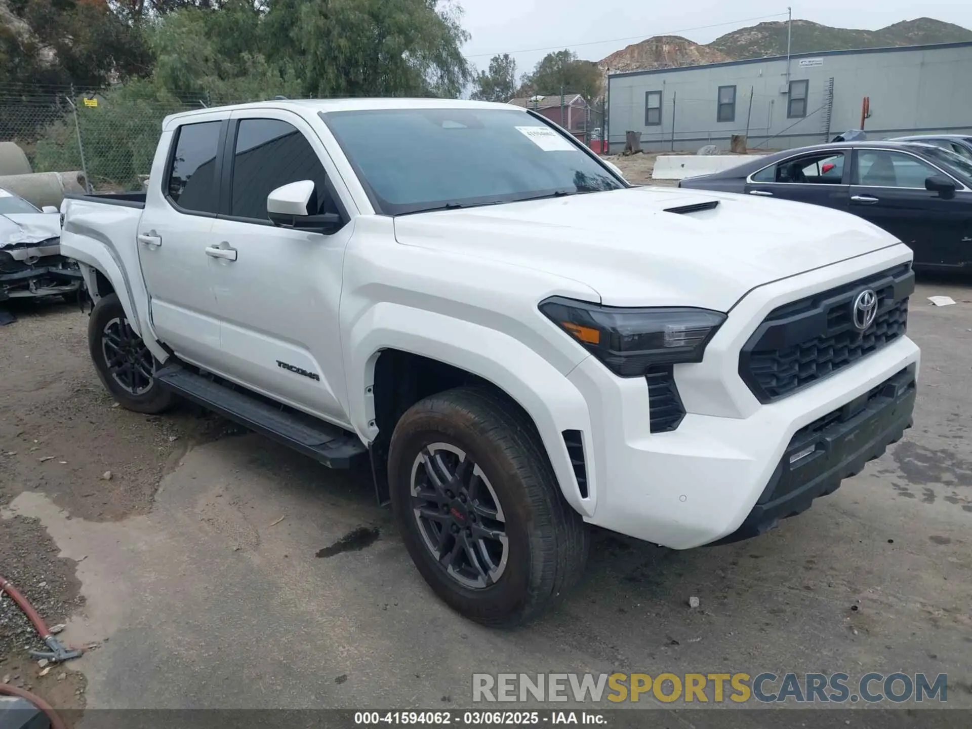 1 Photograph of a damaged car 3TMLB5JN4RM011169 TOYOTA TACOMA 2024