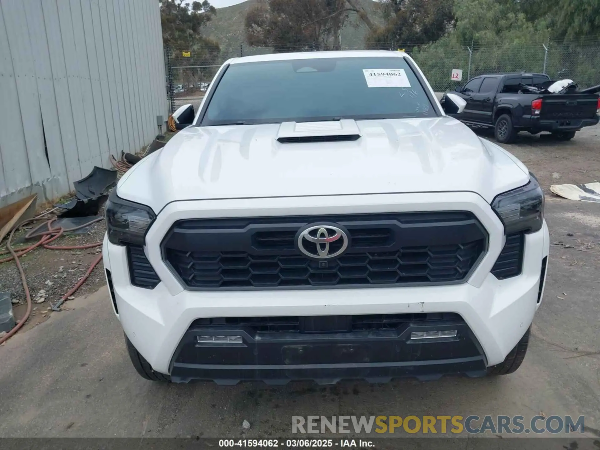 12 Photograph of a damaged car 3TMLB5JN4RM011169 TOYOTA TACOMA 2024