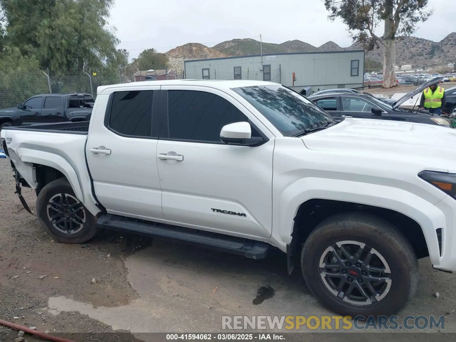 13 Photograph of a damaged car 3TMLB5JN4RM011169 TOYOTA TACOMA 2024