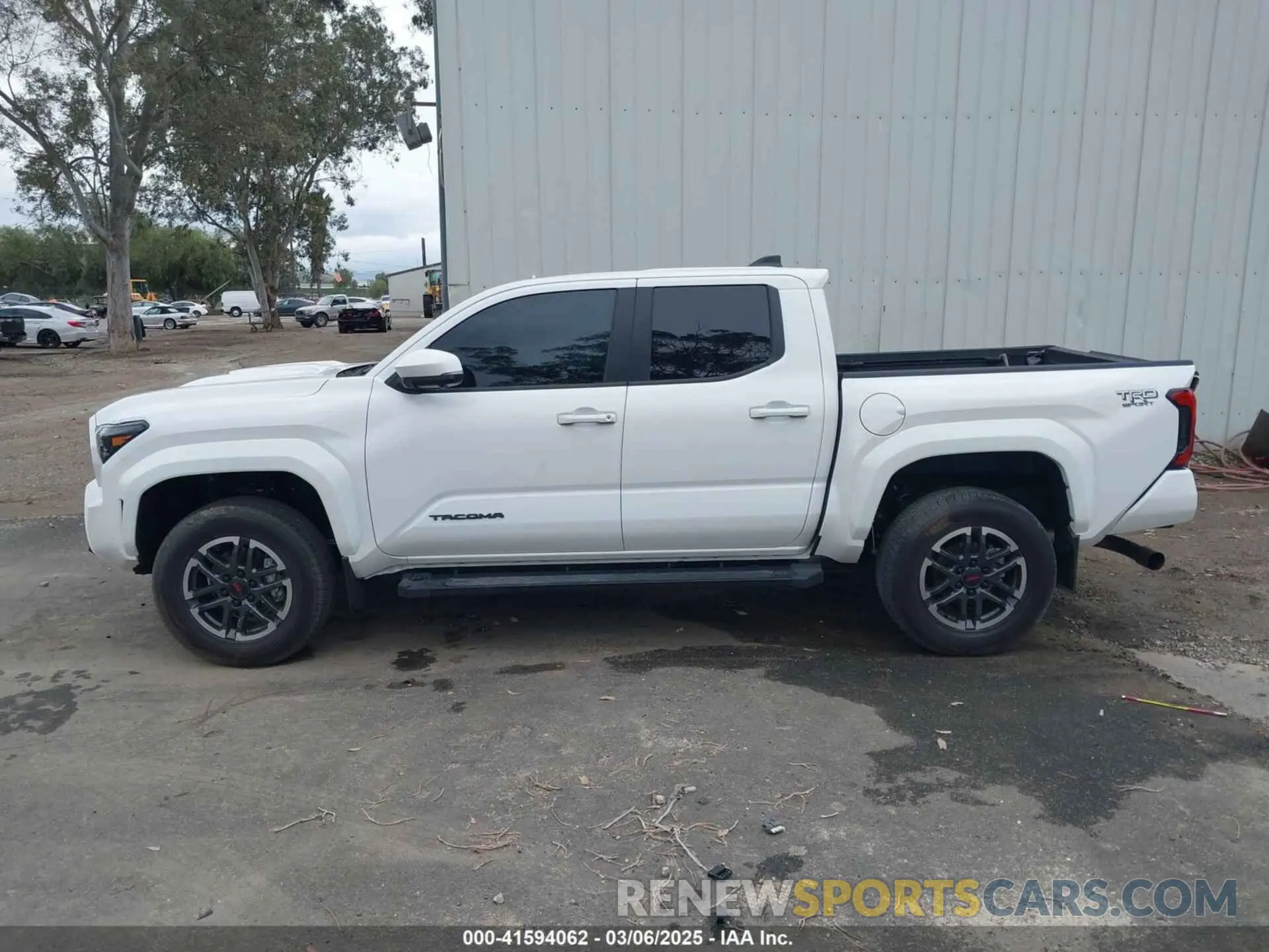 14 Photograph of a damaged car 3TMLB5JN4RM011169 TOYOTA TACOMA 2024