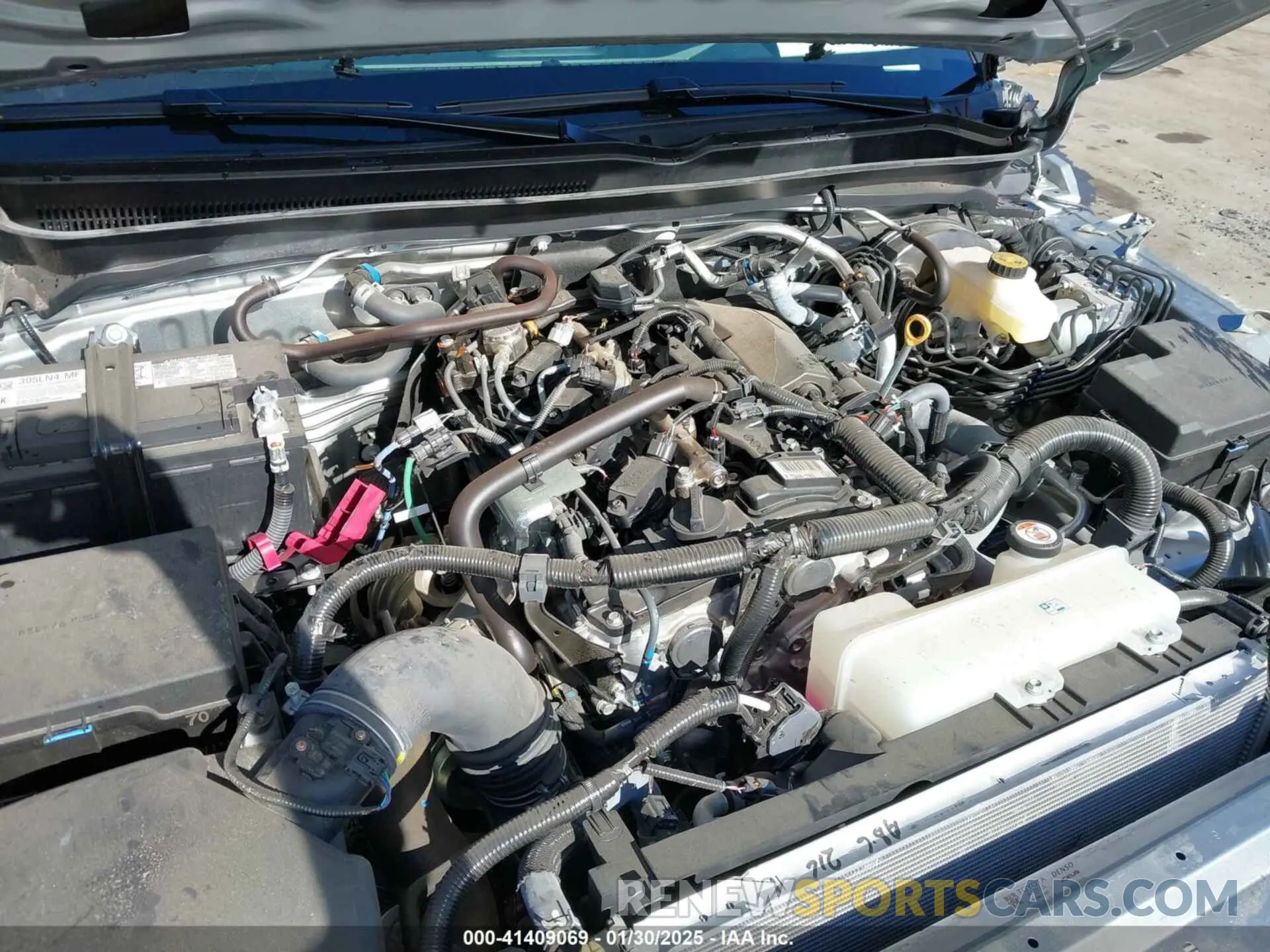 10 Photograph of a damaged car 3TMLB5JN4RM022026 TOYOTA TACOMA 2024