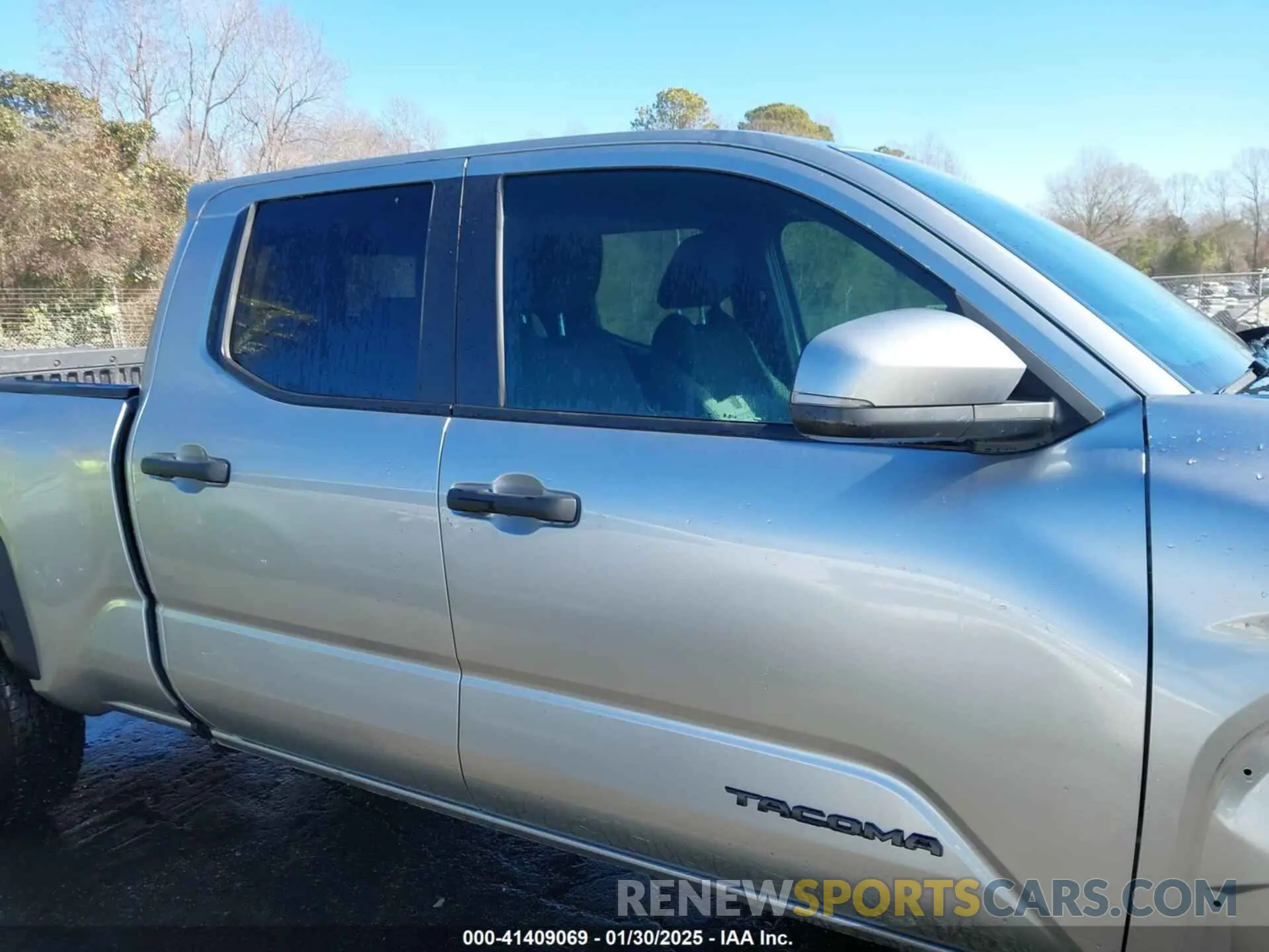 14 Photograph of a damaged car 3TMLB5JN4RM022026 TOYOTA TACOMA 2024