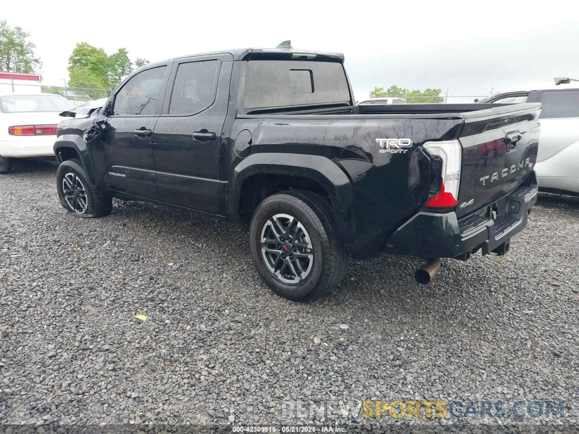 3 Photograph of a damaged car 3TMLB5JN4RM025895 TOYOTA TACOMA 2024