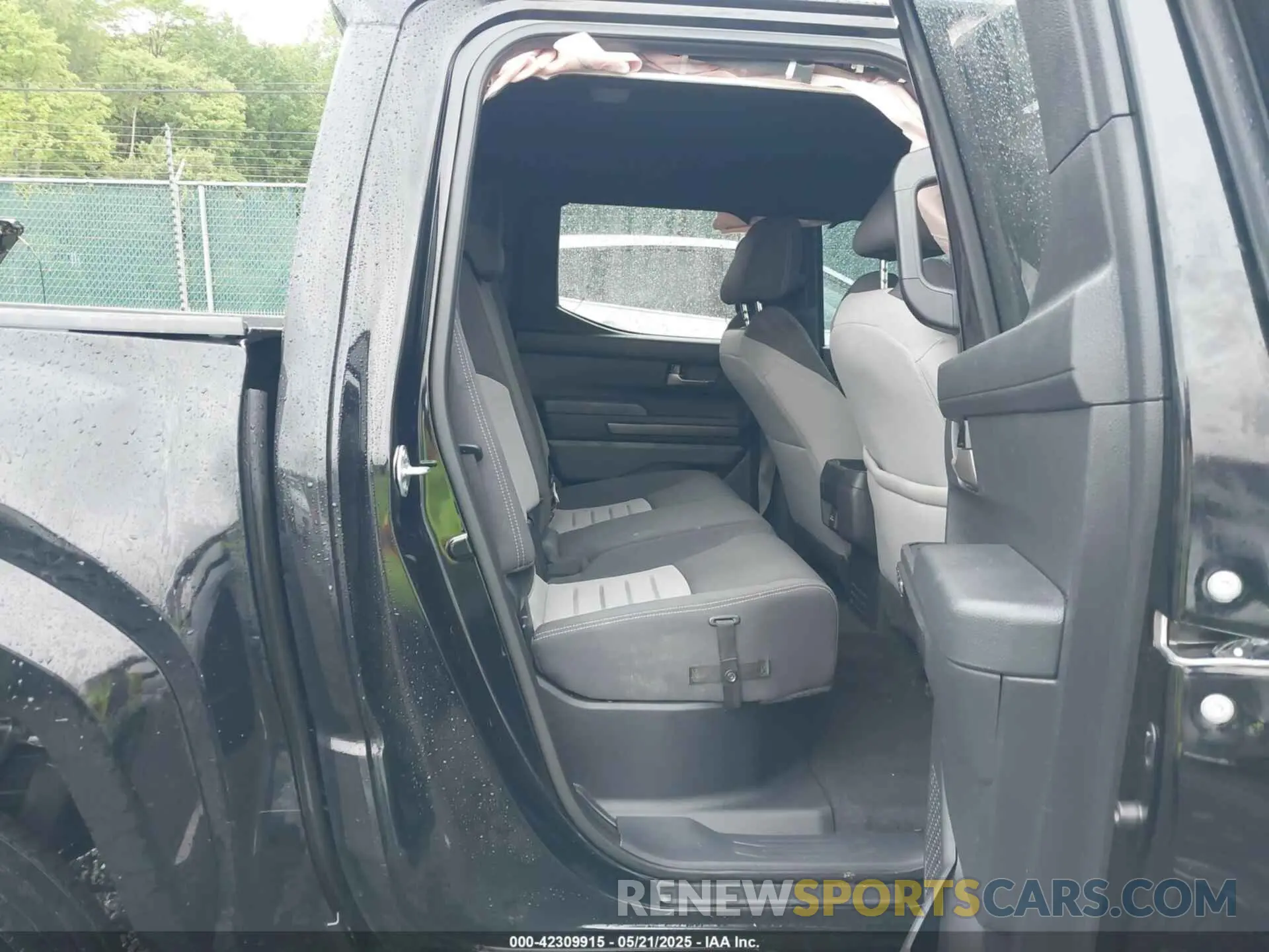 8 Photograph of a damaged car 3TMLB5JN4RM025895 TOYOTA TACOMA 2024