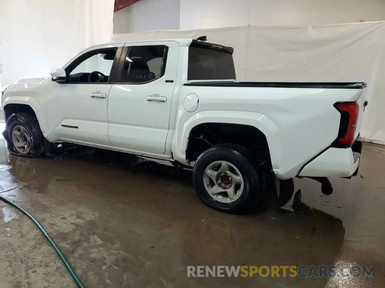 2 Photograph of a damaged car 3TMLB5JN4RM035102 TOYOTA TACOMA 2024