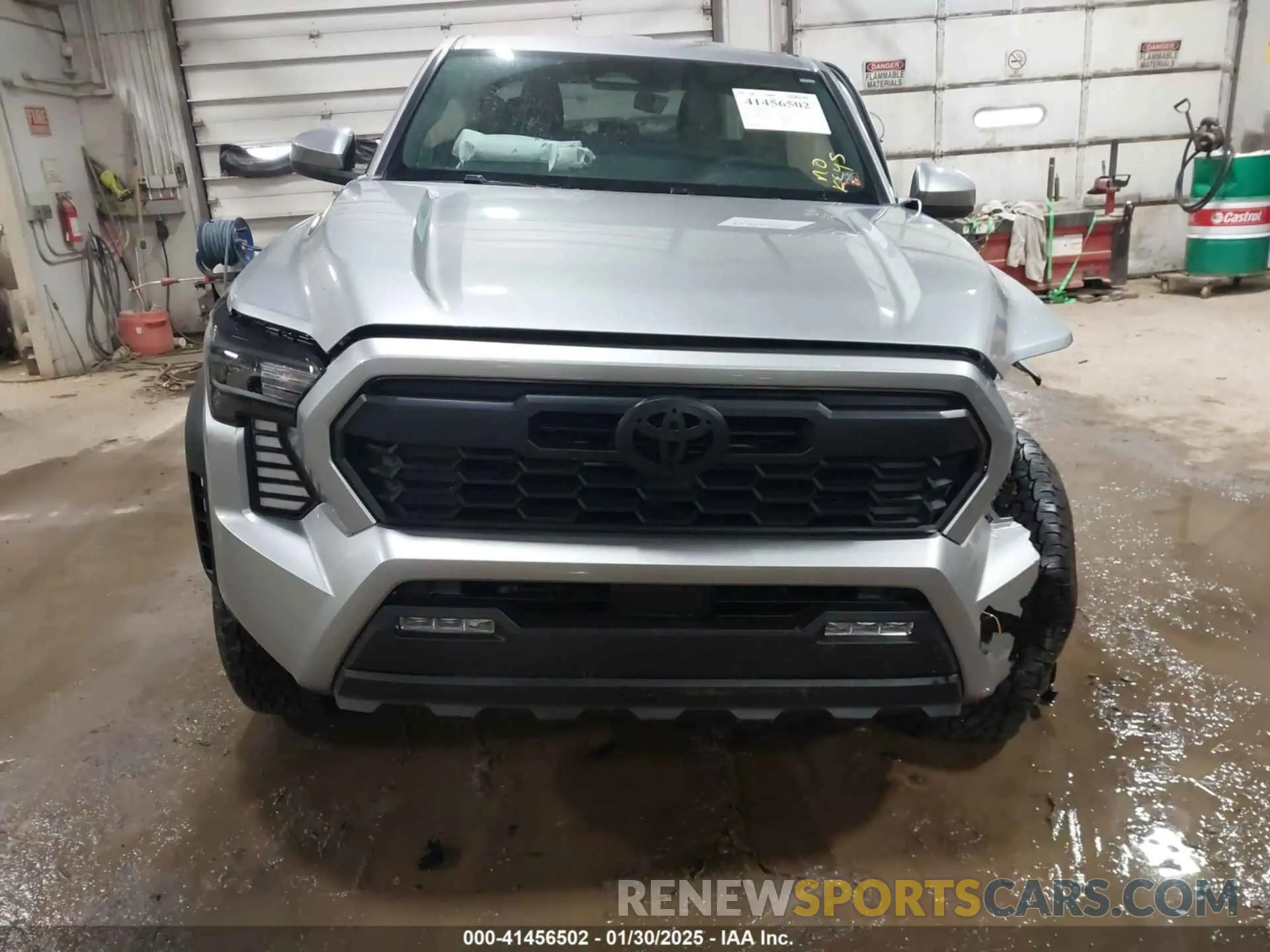12 Photograph of a damaged car 3TMLB5JN4RM037027 TOYOTA TACOMA 2024