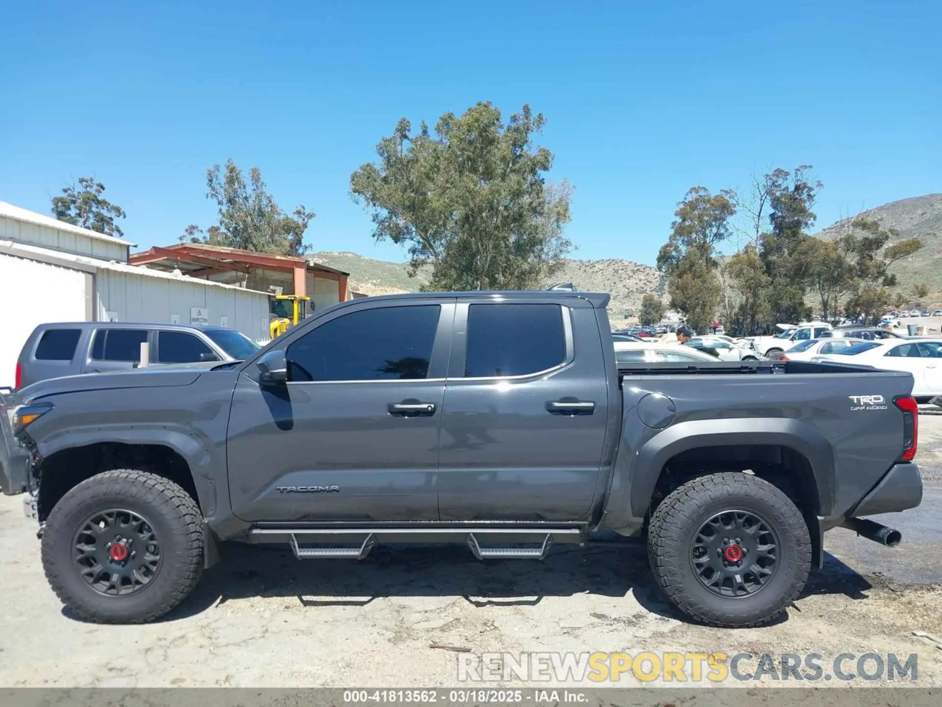 15 Photograph of a damaged car 3TMLB5JN4RM039036 TOYOTA TACOMA 2024