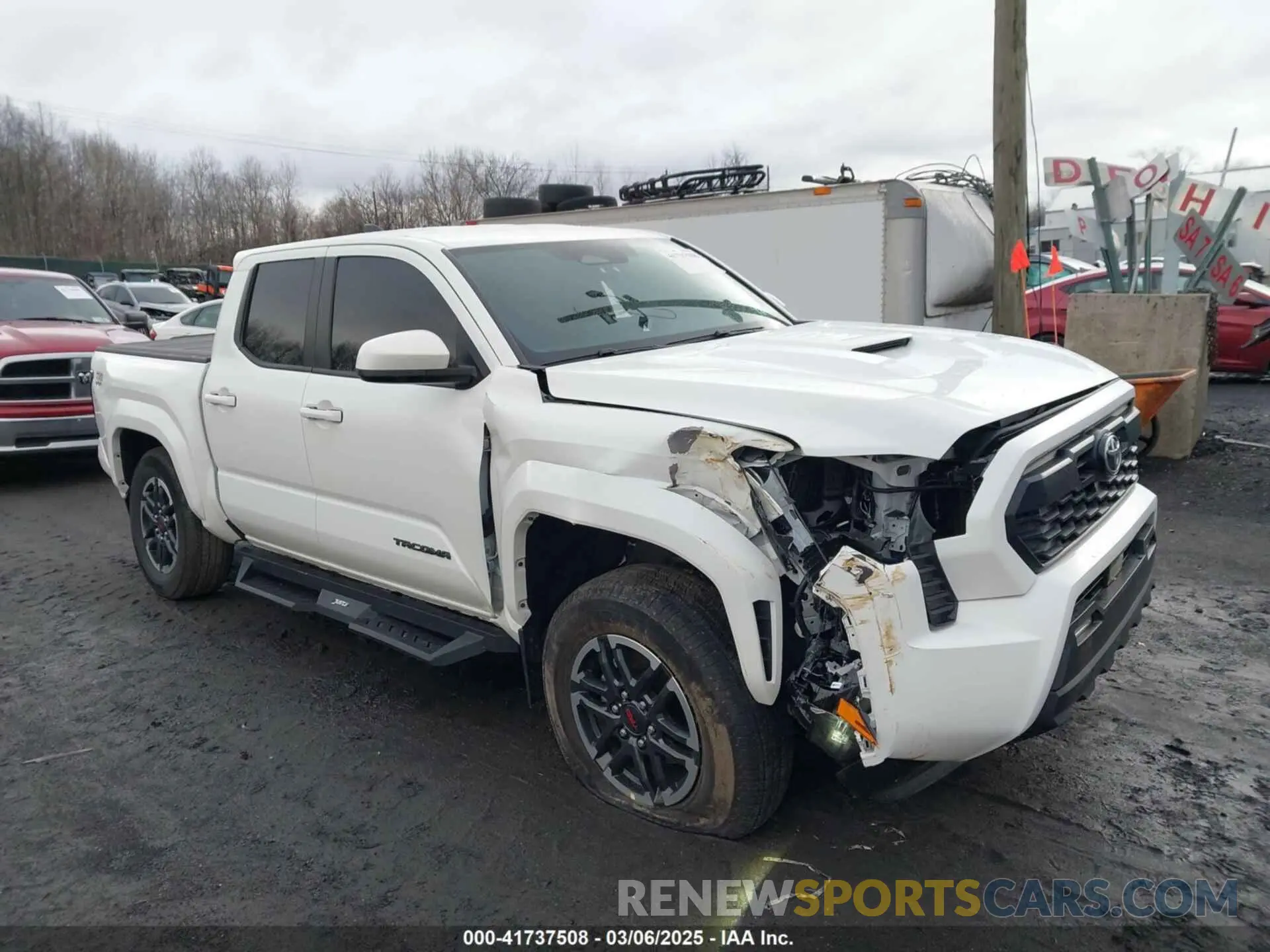 1 Photograph of a damaged car 3TMLB5JN4RM040560 TOYOTA TACOMA 2024