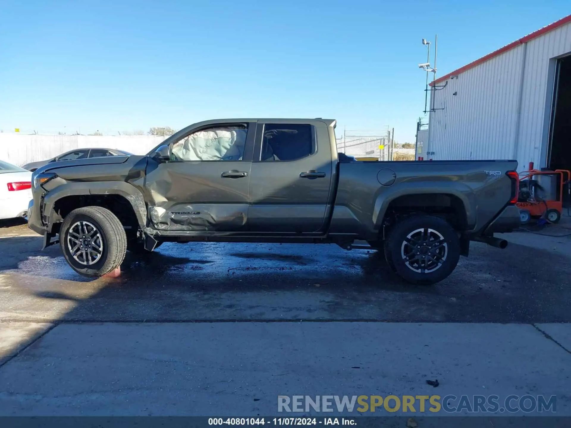 14 Photograph of a damaged car 3TMLB5JN4RM053972 TOYOTA TACOMA 2024