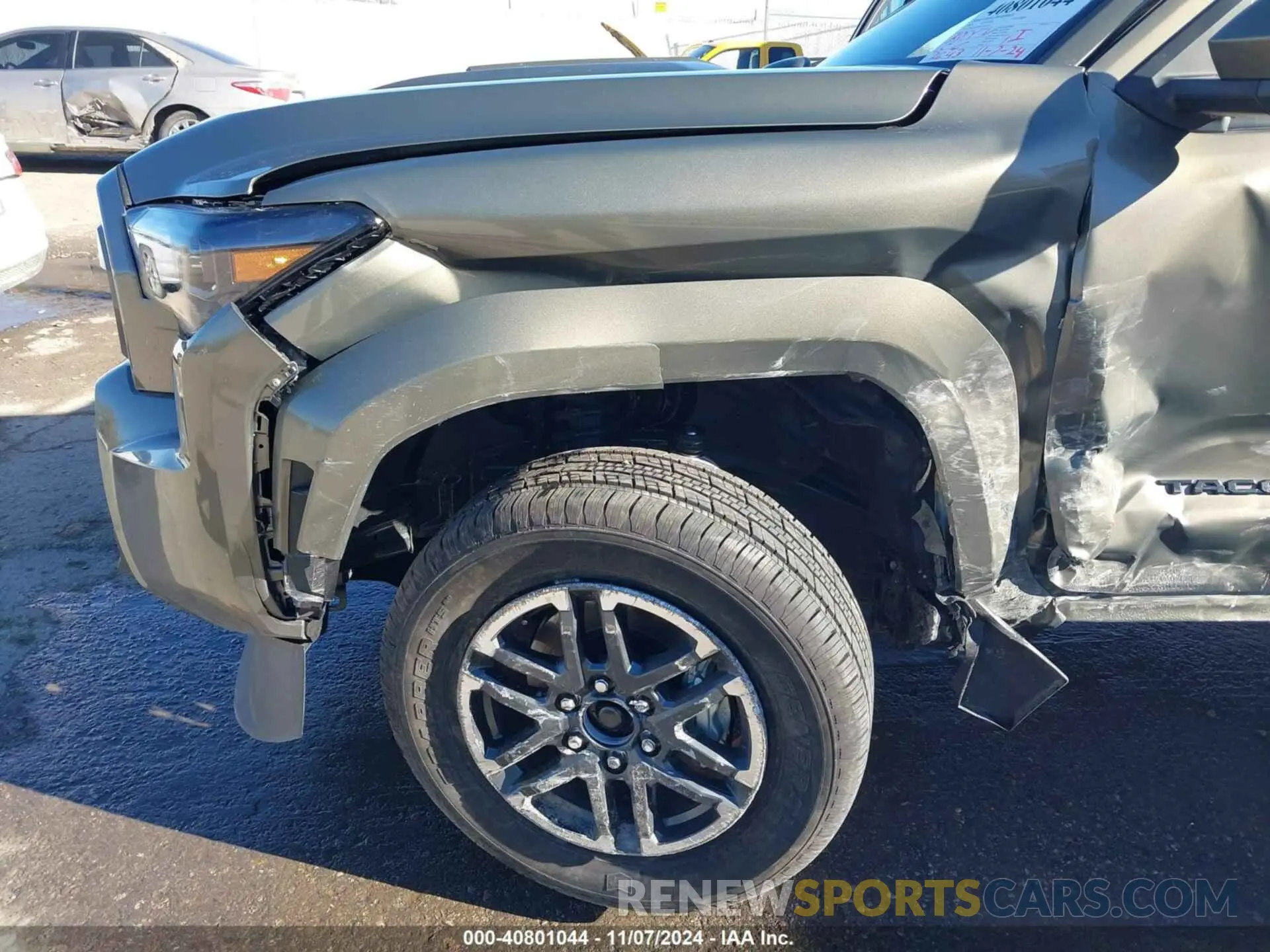 19 Photograph of a damaged car 3TMLB5JN4RM053972 TOYOTA TACOMA 2024
