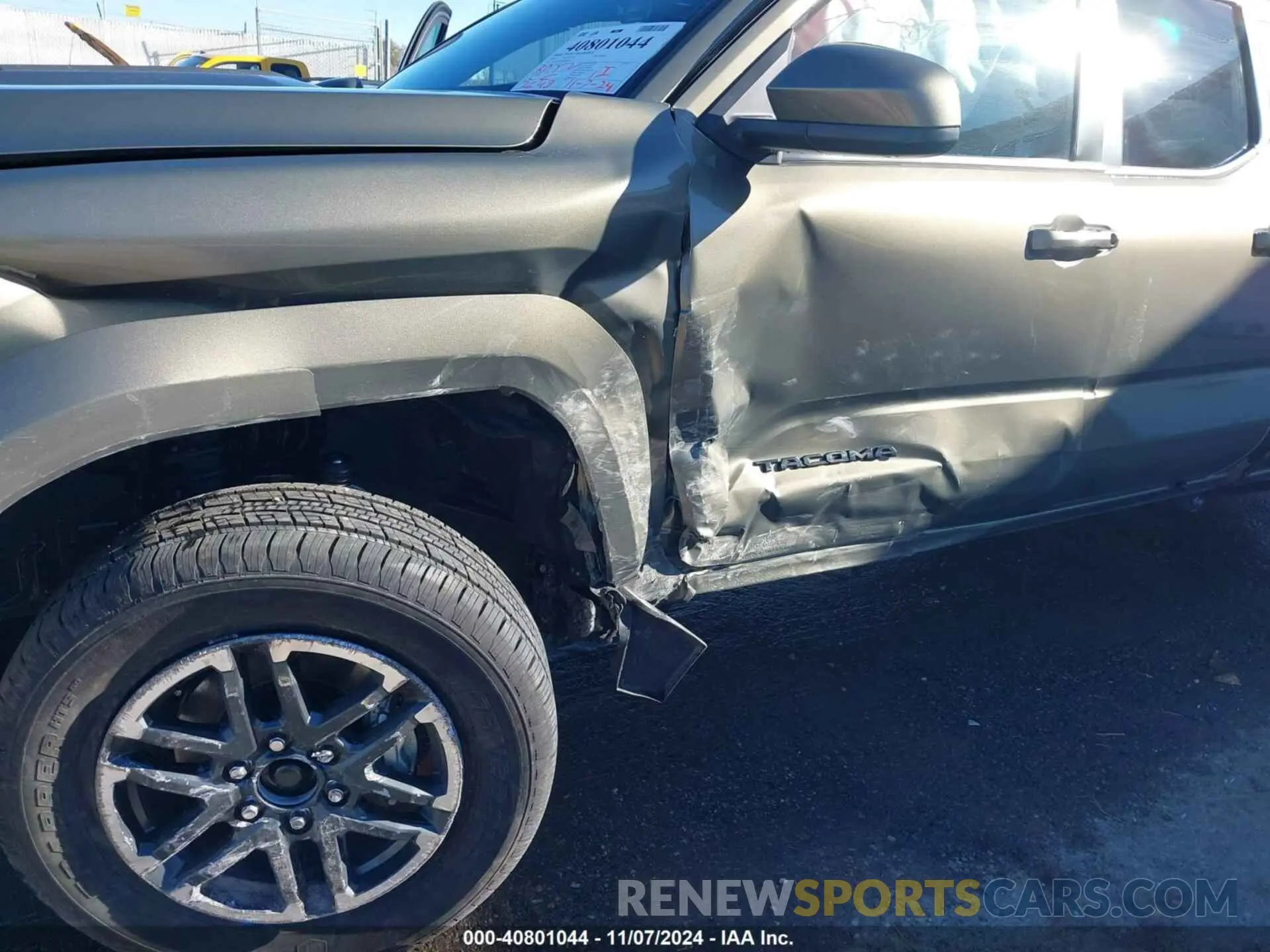 6 Photograph of a damaged car 3TMLB5JN4RM053972 TOYOTA TACOMA 2024