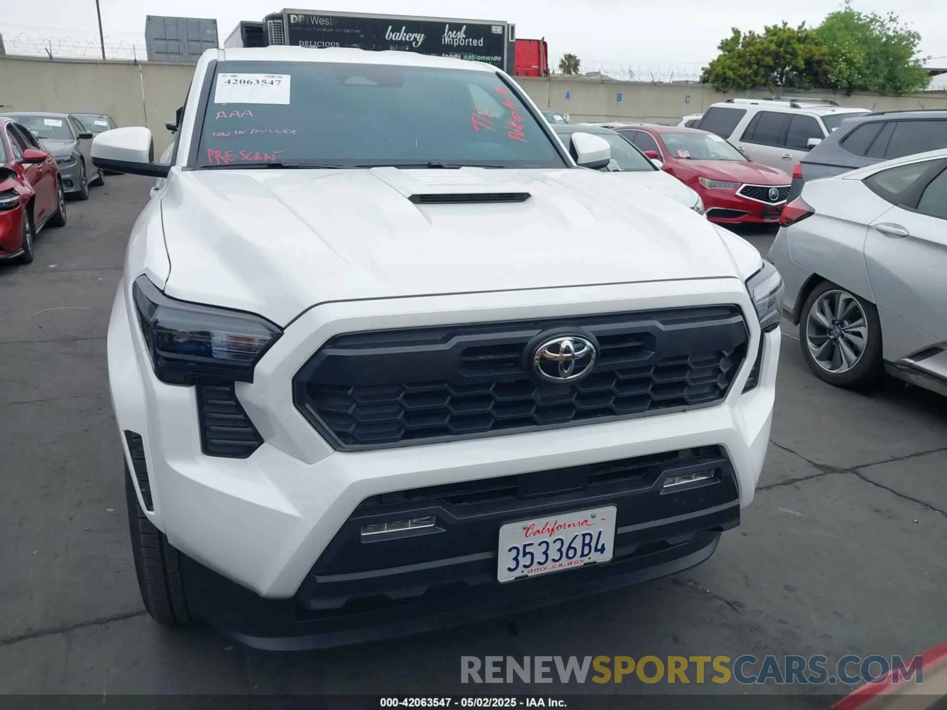 12 Photograph of a damaged car 3TMLB5JN4RM054636 TOYOTA TACOMA 2024