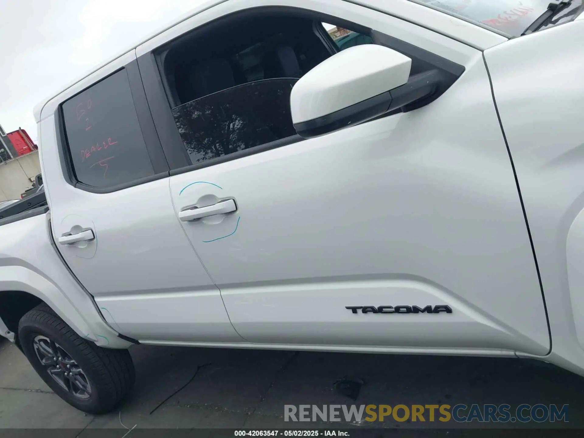 13 Photograph of a damaged car 3TMLB5JN4RM054636 TOYOTA TACOMA 2024