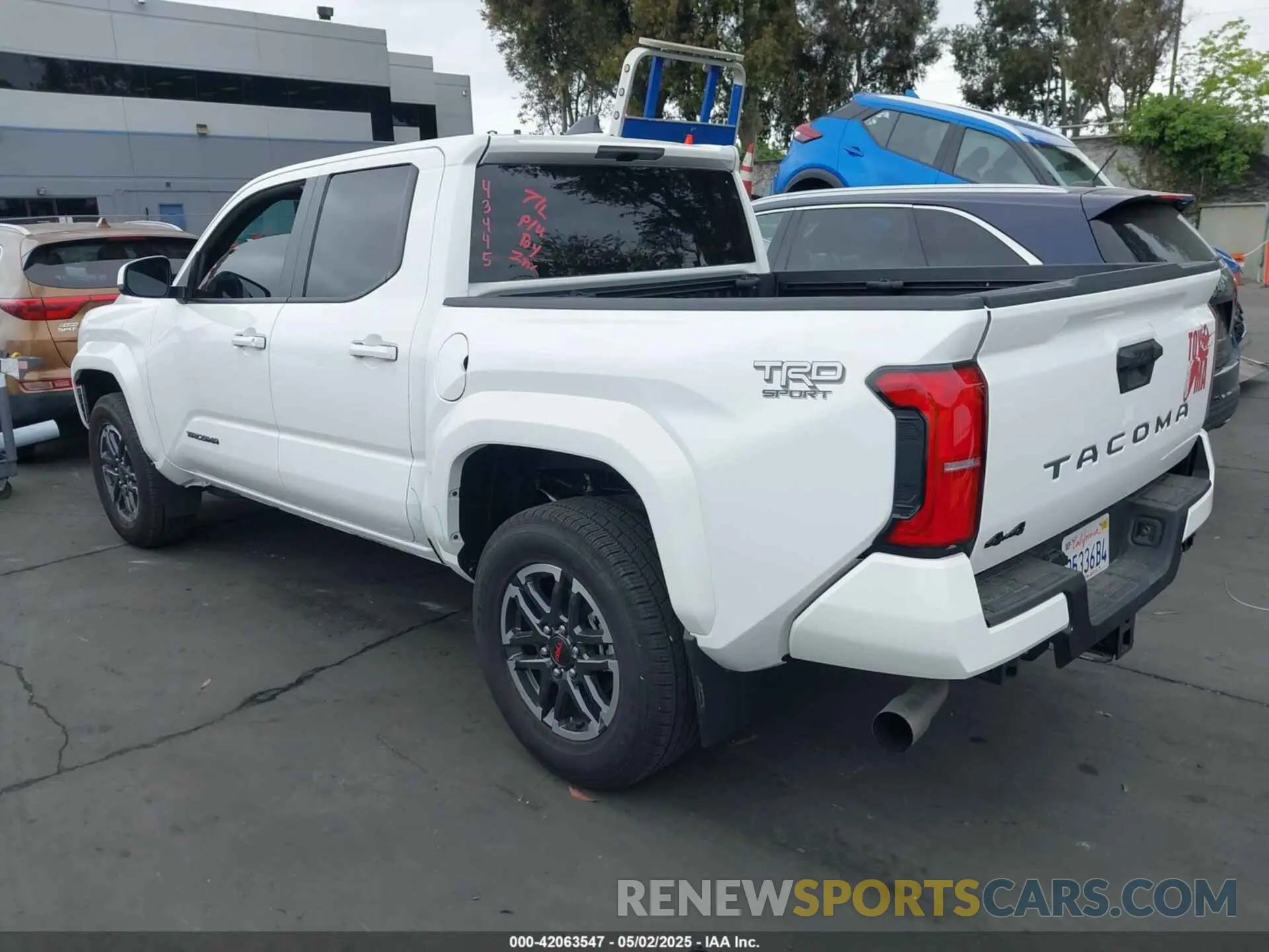 3 Photograph of a damaged car 3TMLB5JN4RM054636 TOYOTA TACOMA 2024