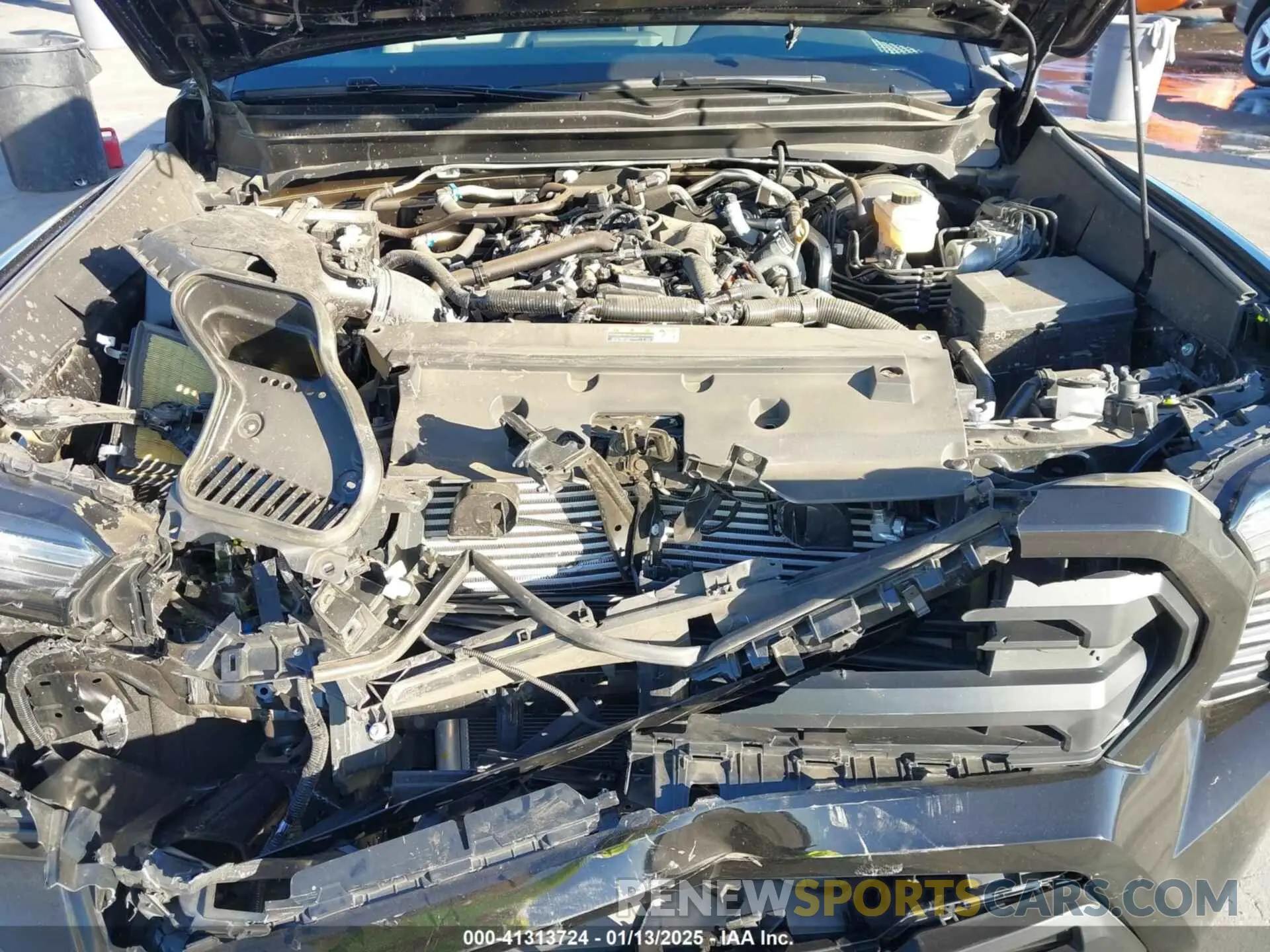 10 Photograph of a damaged car 3TMLB5JN5RM001735 TOYOTA TACOMA 2024