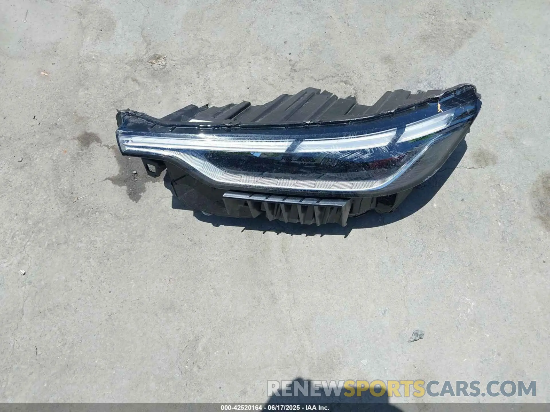 12 Photograph of a damaged car 3TMLB5JN5RM041927 TOYOTA TACOMA 2024