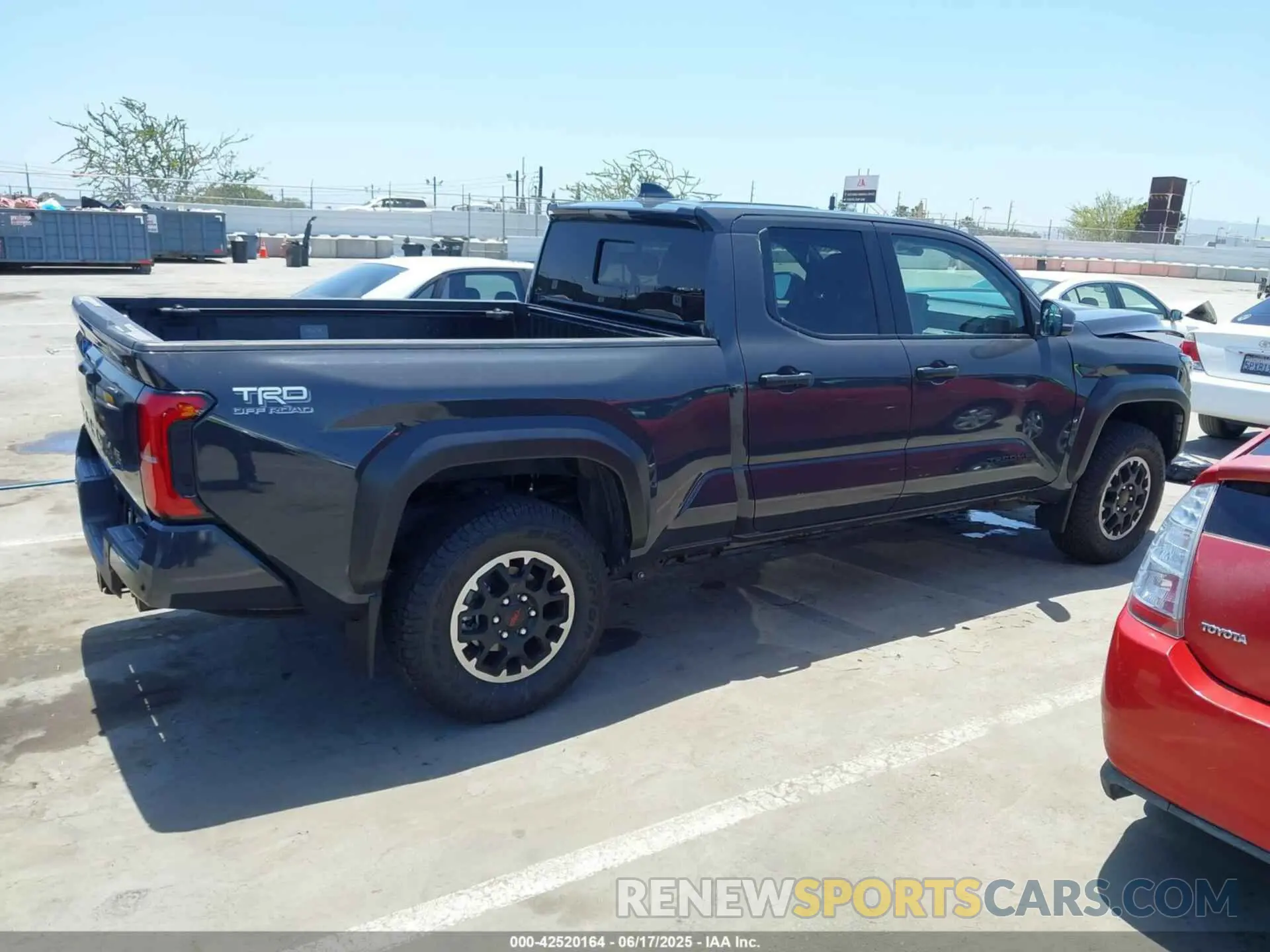 14 Photograph of a damaged car 3TMLB5JN5RM041927 TOYOTA TACOMA 2024