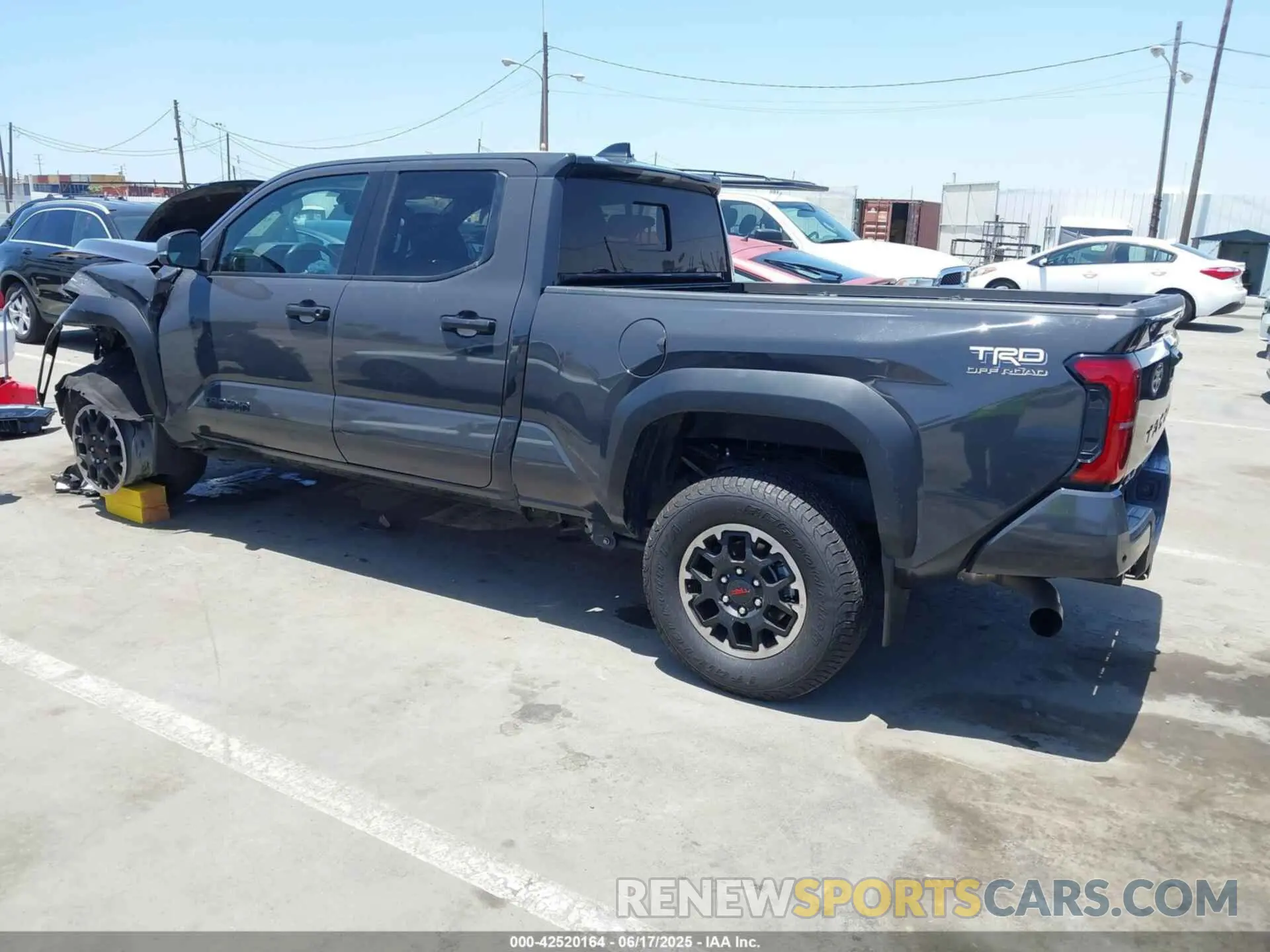 3 Photograph of a damaged car 3TMLB5JN5RM041927 TOYOTA TACOMA 2024