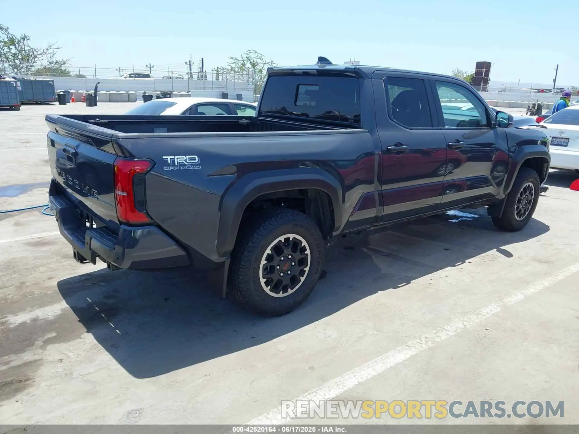 4 Photograph of a damaged car 3TMLB5JN5RM041927 TOYOTA TACOMA 2024