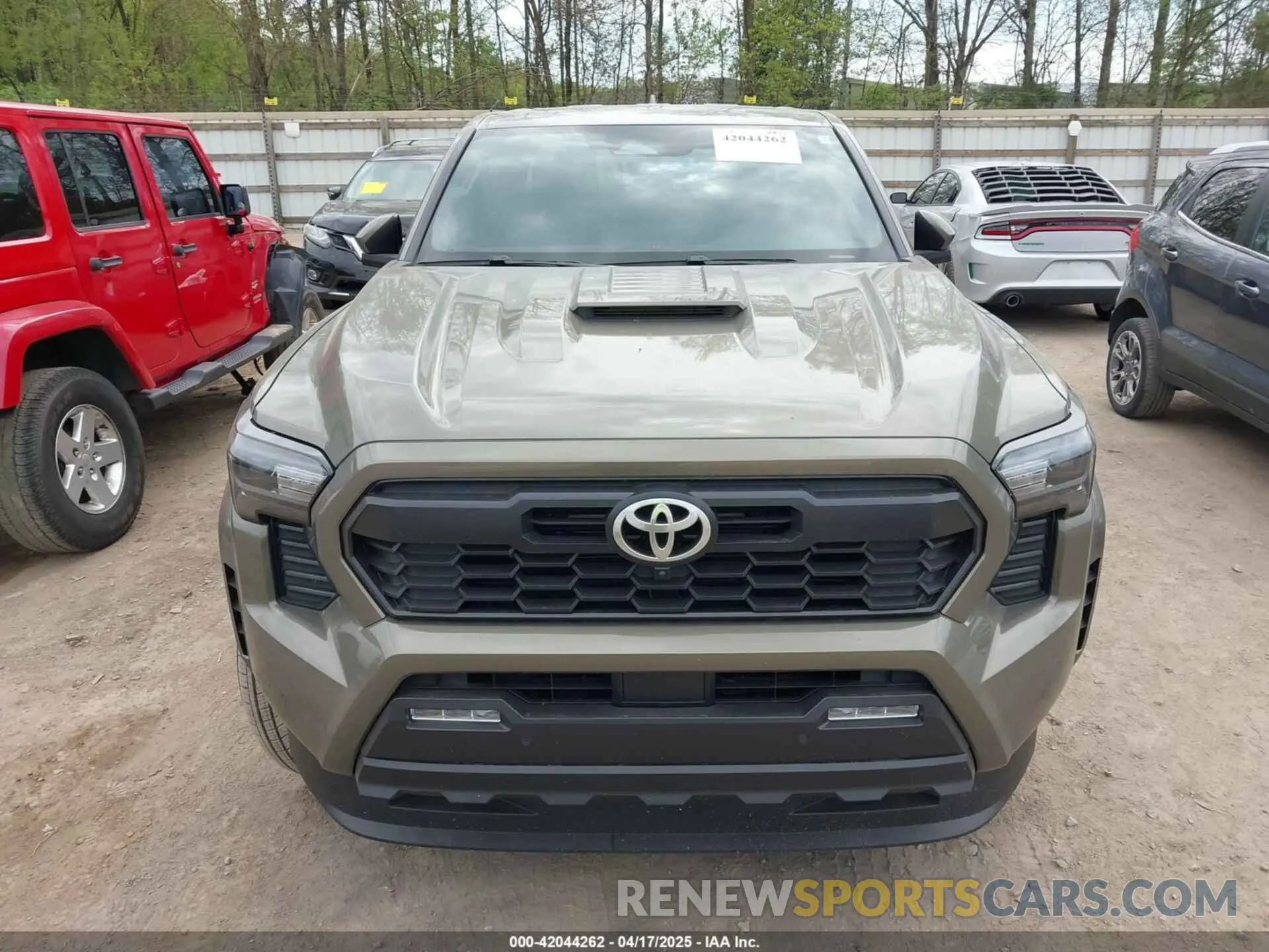 12 Photograph of a damaged car 3TMLB5JN5RM045248 TOYOTA TACOMA 2024