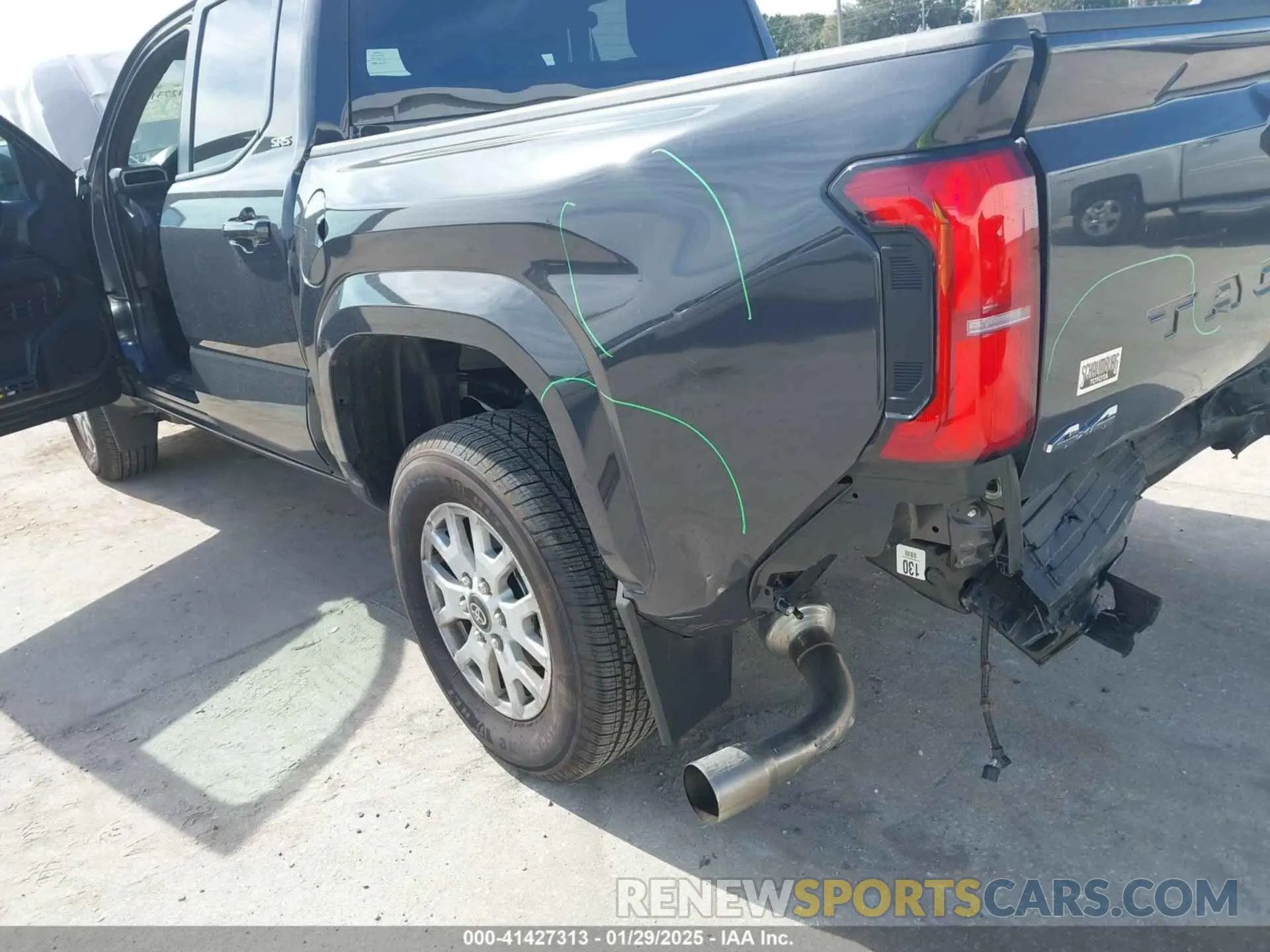 6 Photograph of a damaged car 3TMLB5JN5RM052698 TOYOTA TACOMA 2024