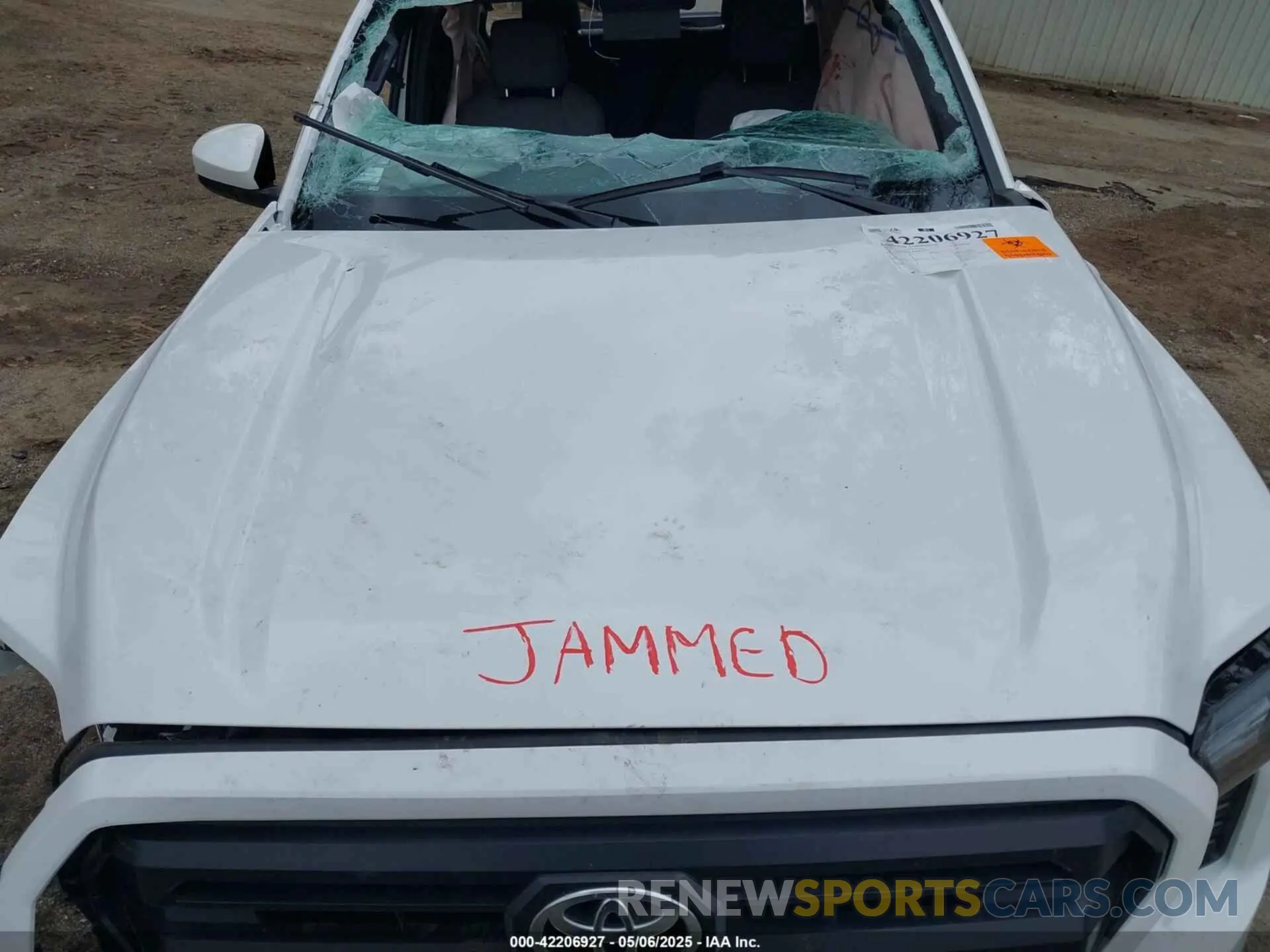 10 Photograph of a damaged car 3TMLB5JN5RM081702 TOYOTA TACOMA 2024