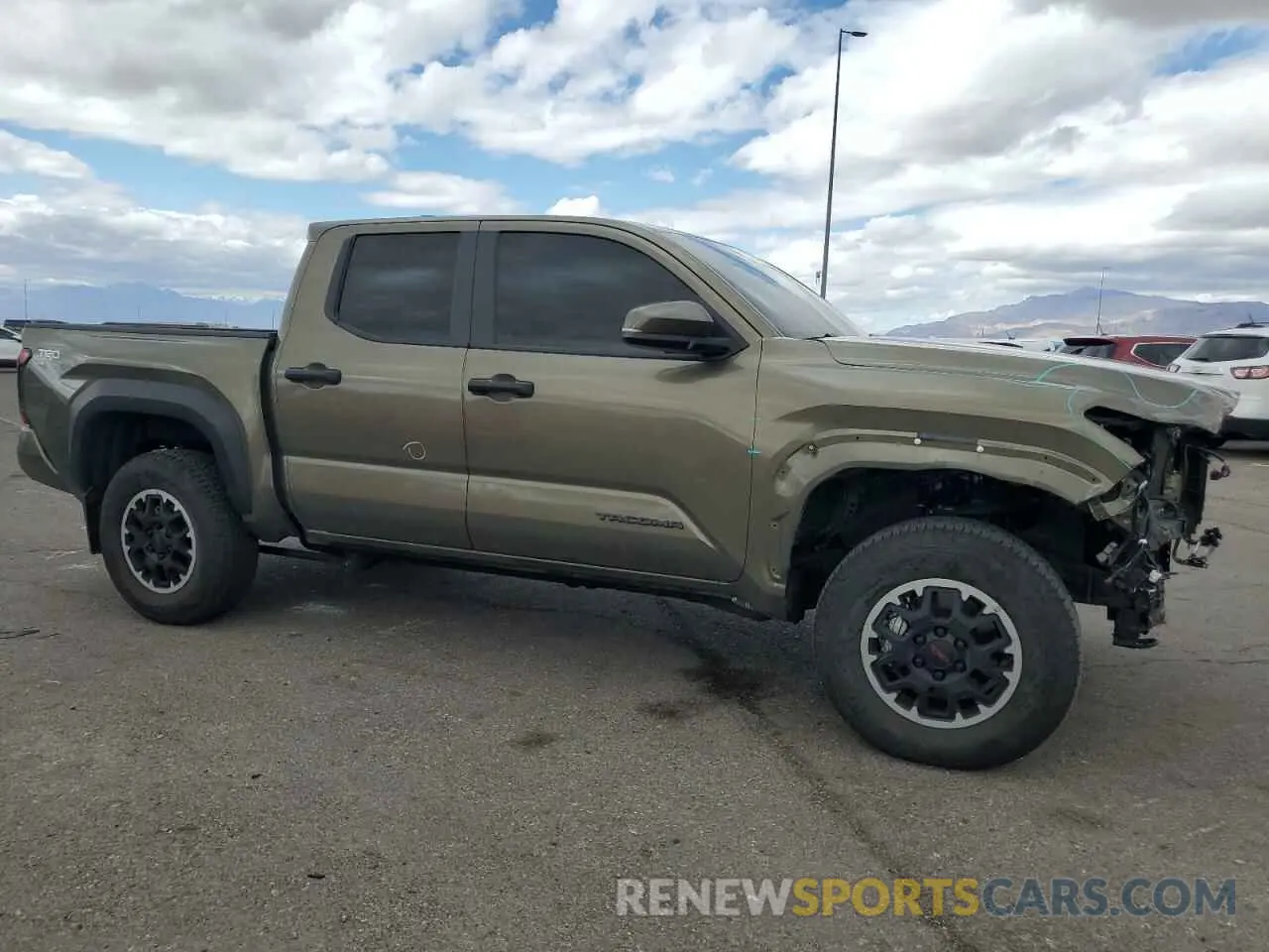4 Photograph of a damaged car 3TMLB5JN6RM001632 TOYOTA TACOMA 2024