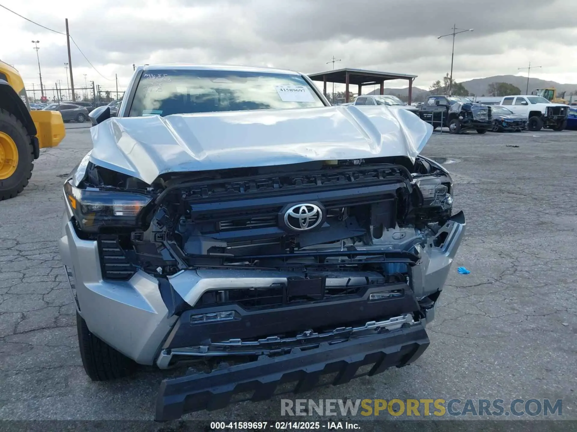 13 Photograph of a damaged car 3TMLB5JN6RM032170 TOYOTA TACOMA 2024