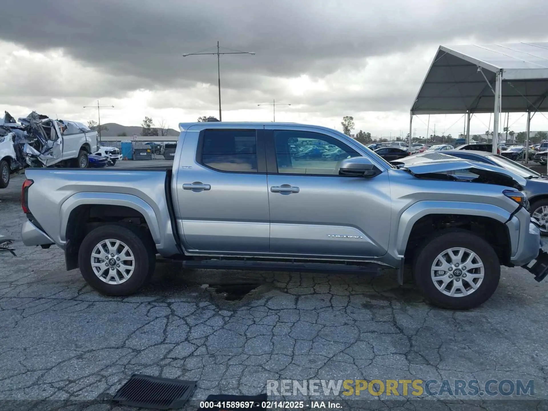 14 Photograph of a damaged car 3TMLB5JN6RM032170 TOYOTA TACOMA 2024