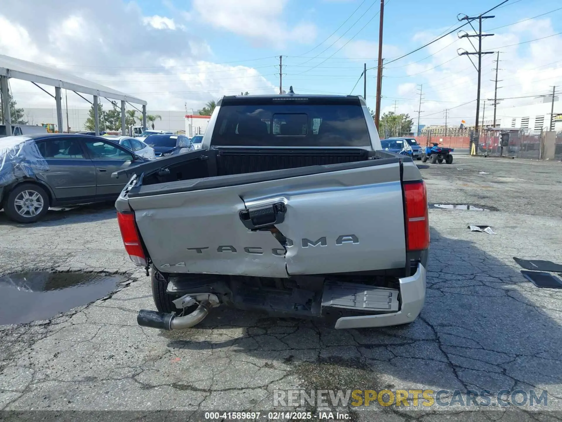 17 Photograph of a damaged car 3TMLB5JN6RM032170 TOYOTA TACOMA 2024