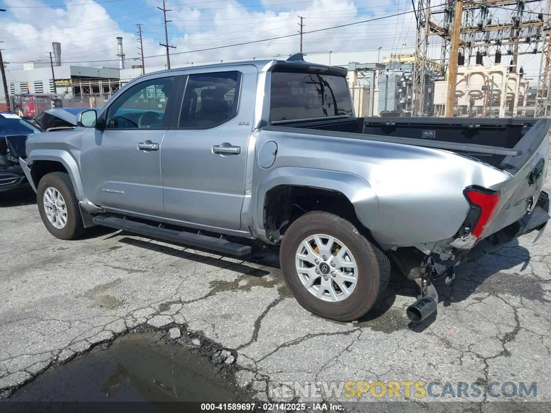 3 Photograph of a damaged car 3TMLB5JN6RM032170 TOYOTA TACOMA 2024