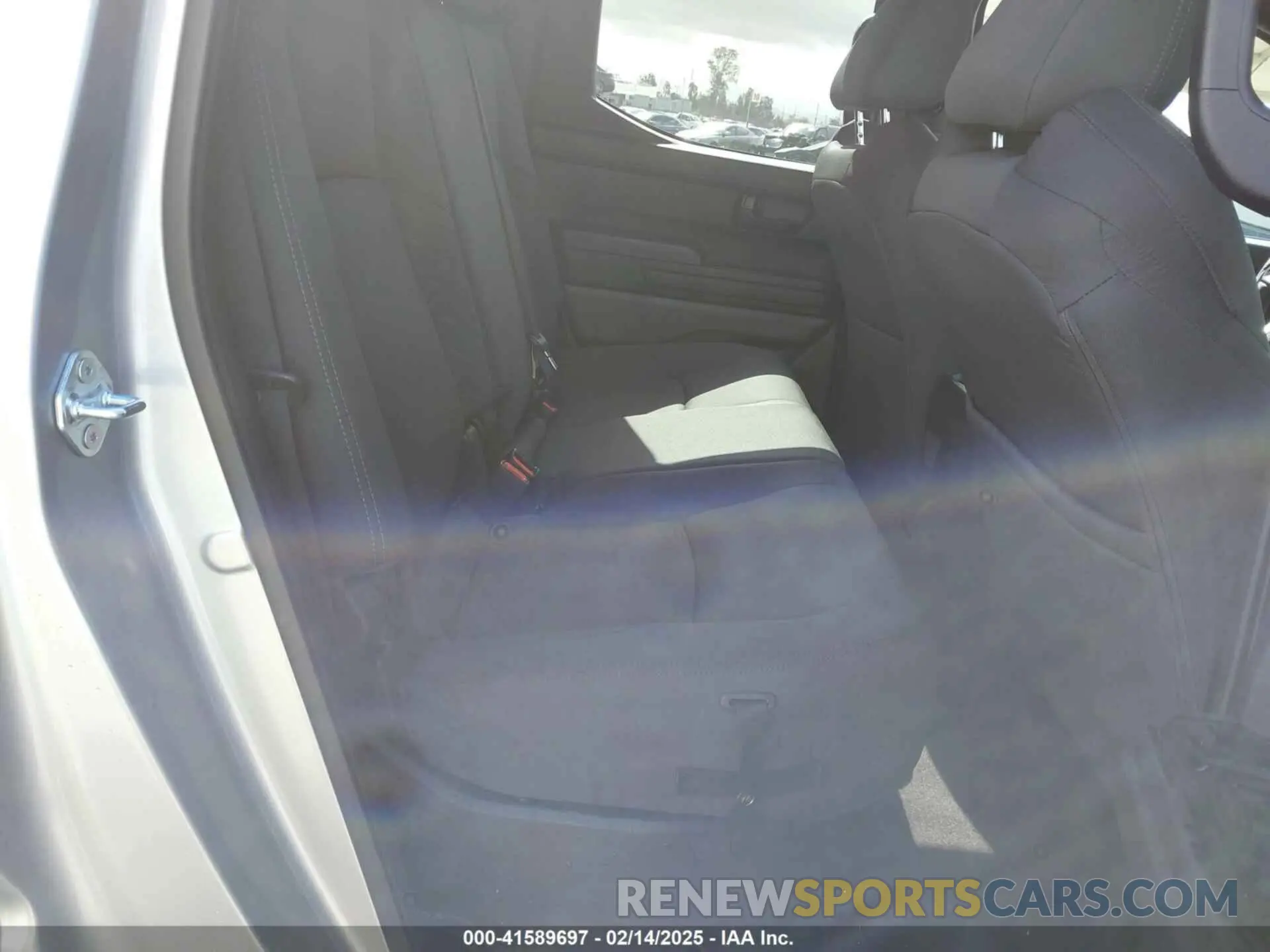8 Photograph of a damaged car 3TMLB5JN6RM032170 TOYOTA TACOMA 2024
